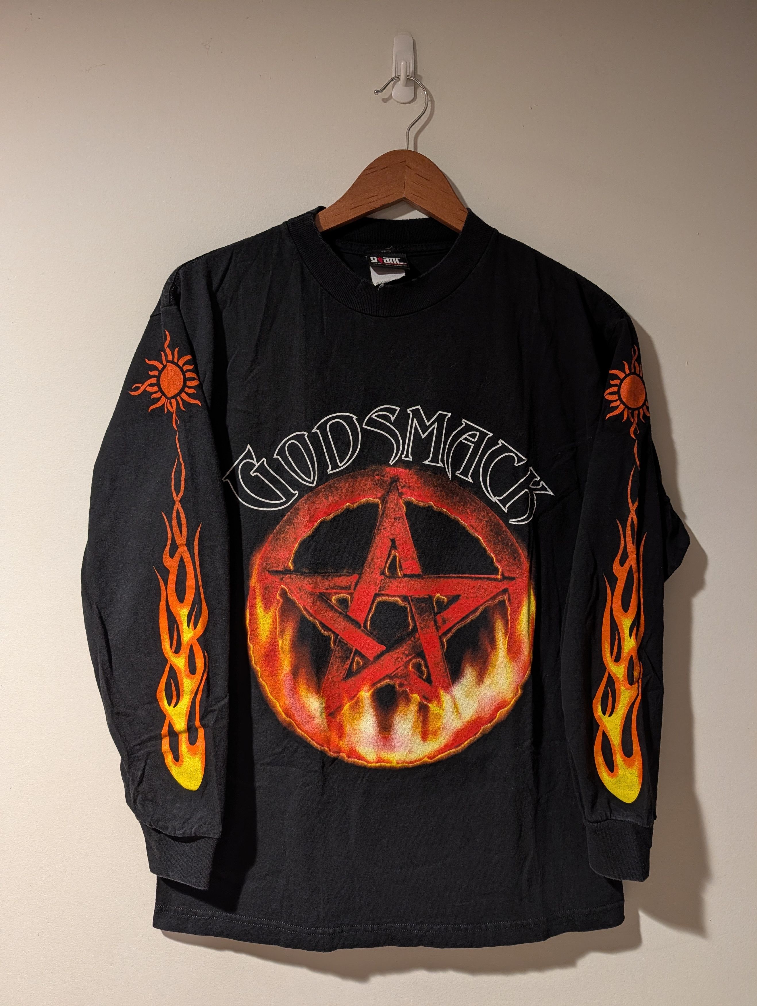 Band Tees Vintage Godsmack Pentagram Sun Flame Long Sleeve Giant Tag Size US XL / EU 56 / 4 - 1 Thumbnail