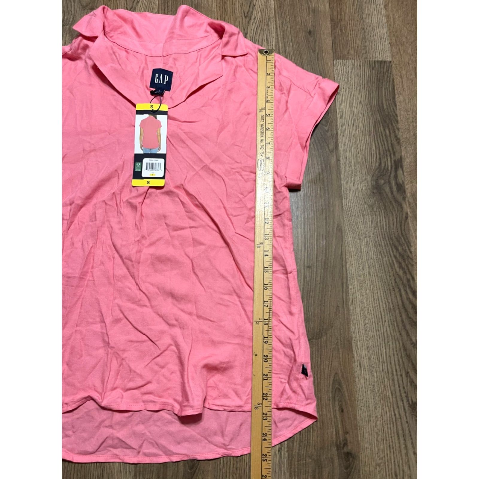Gap Gap Shirt Women's Size Small Pink Polo Shirt V-neck NWT Size S / US 4 / IT 40 - 6 Thumbnail