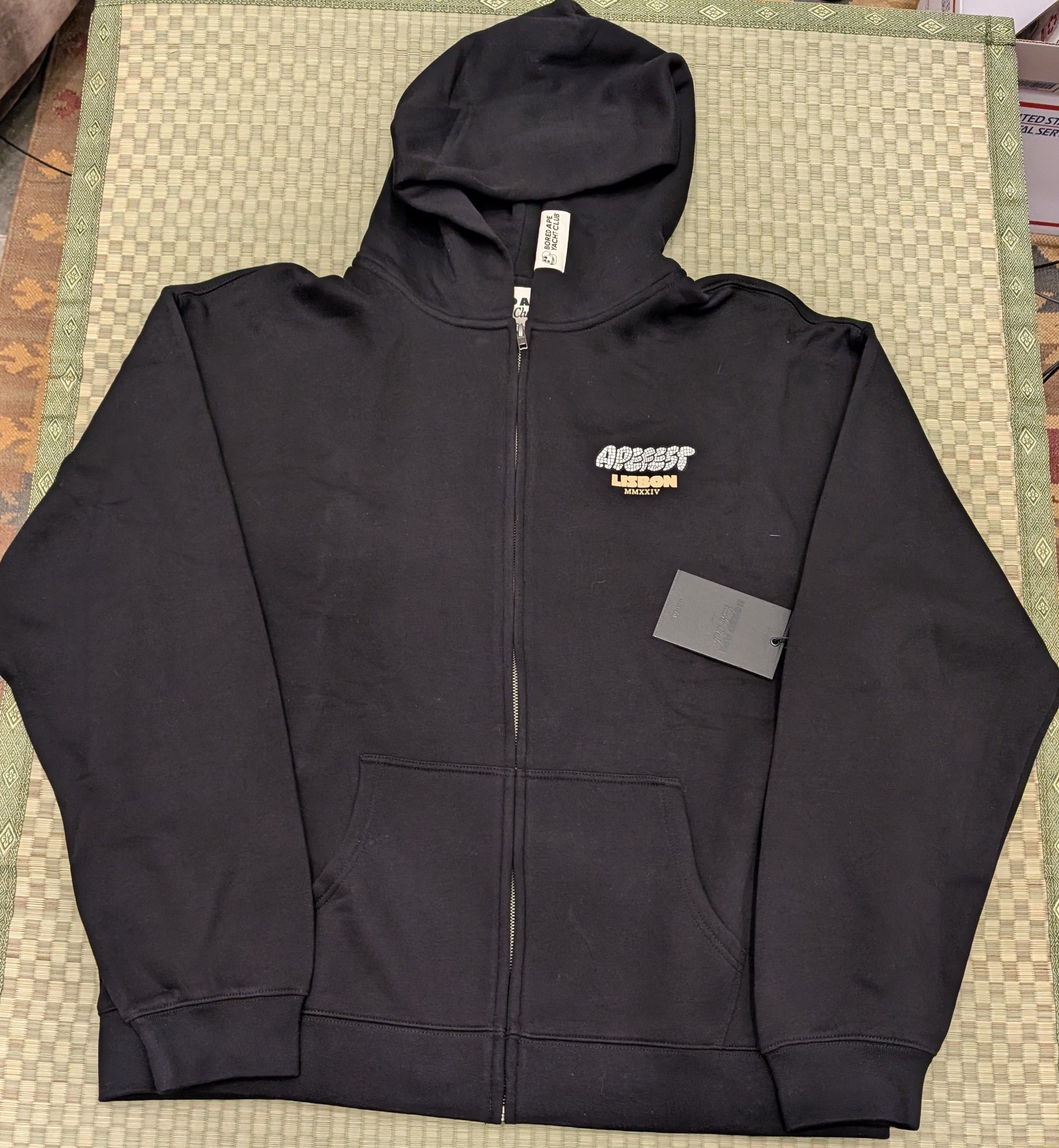 Other NWT Bored Ape Yacht Club Apefest 2024 Lisbon FZ Hoodie Size US XL / EU 56 / 4 - 1 Thumbnail