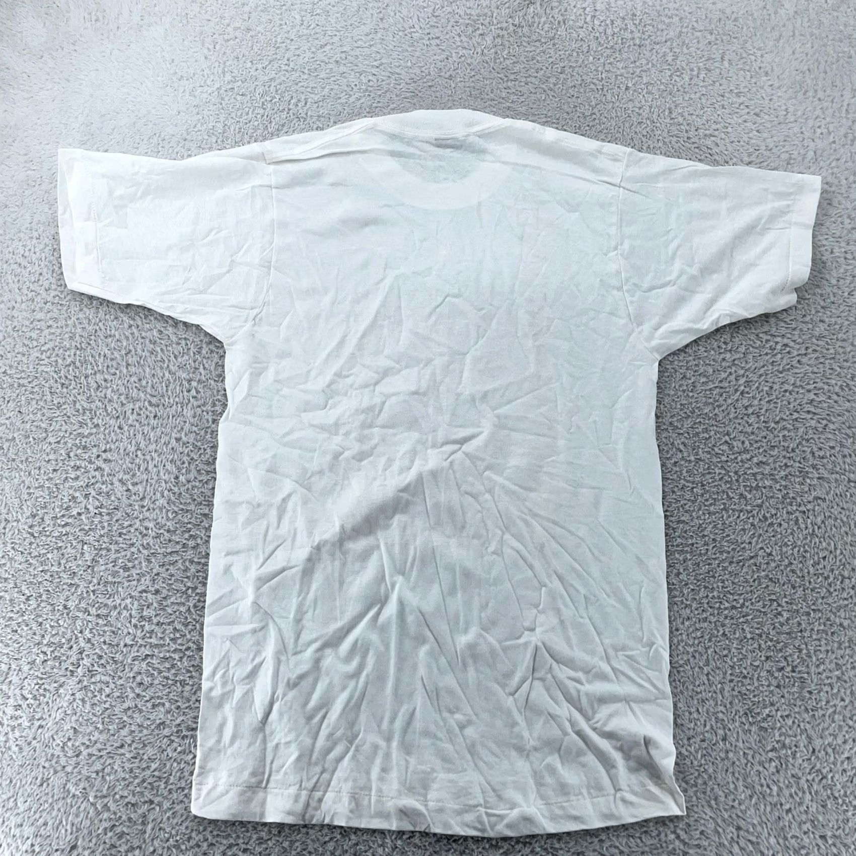 Vintage VINTAGE BVD Shirt Mens Small White Short Sleeve Crew Neck Cotton Tee Size US S / EU 44-46 / 1 - 4 Thumbnail