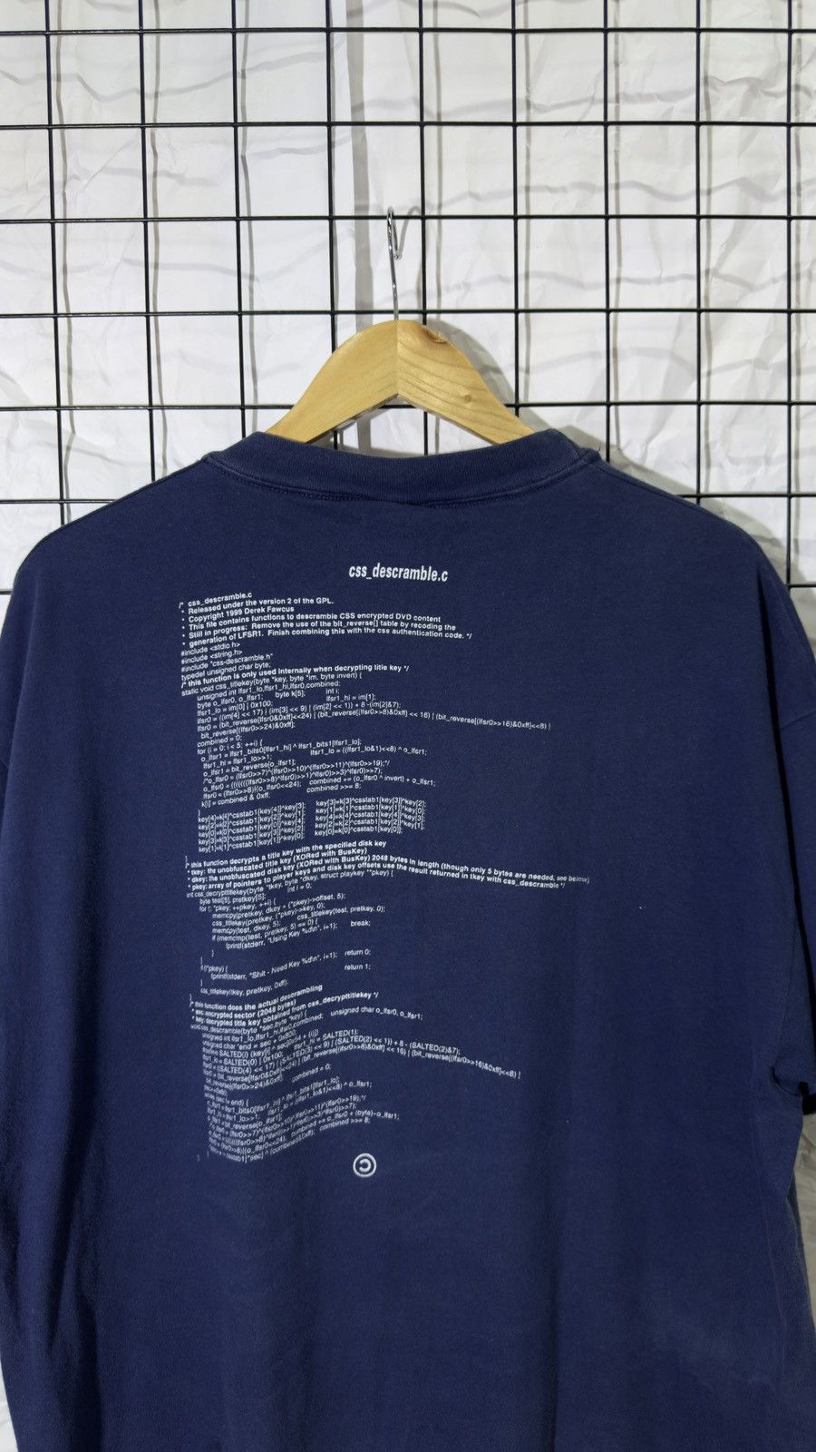 Vintage Vintage 90's center logo skate tee shirt Size US XL / EU 56 / 4 - 6 Thumbnail