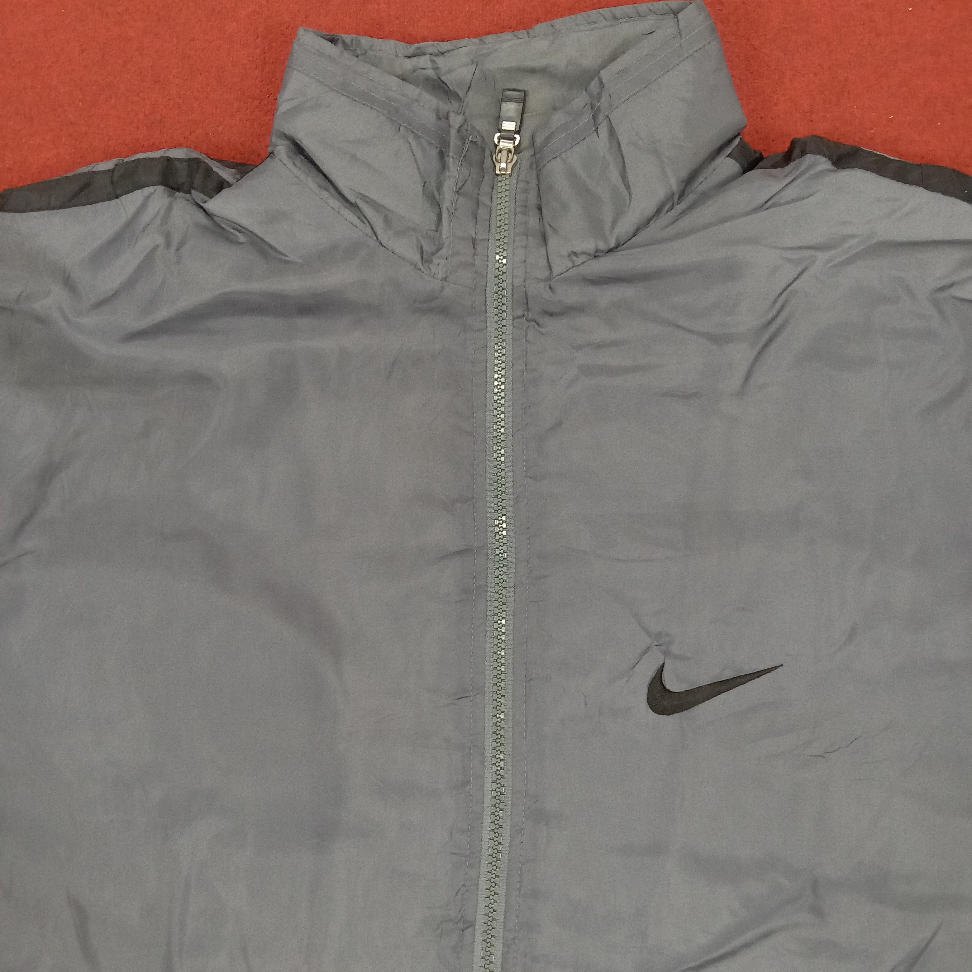 Nike × Vintage Nike Sportswear Style Windbreaker Jacket Size US L / EU 52-54 / 3 - 2 Thumbnail
