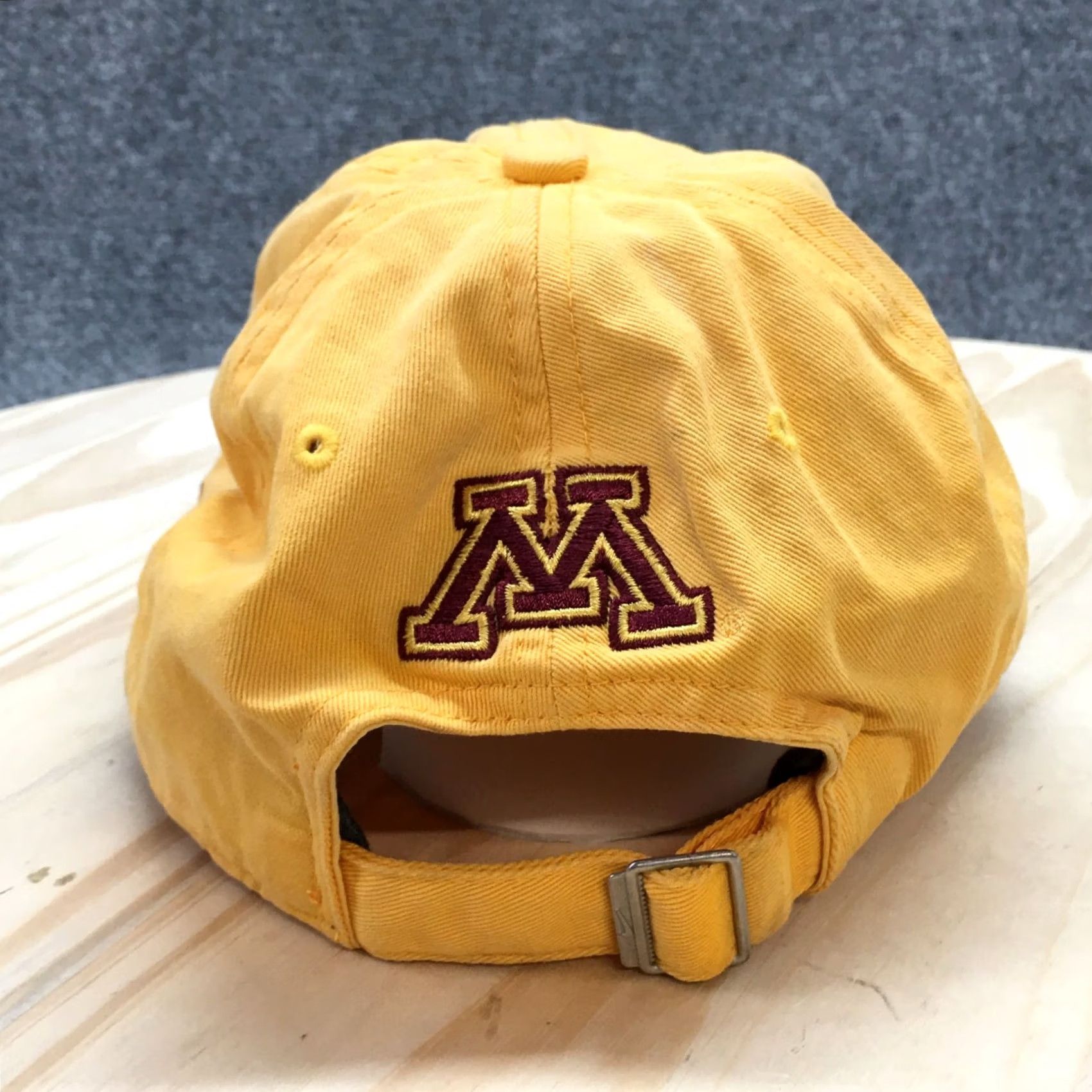 Nike Nike Baseball Cap Minnesota Gophers Mens Gold OS Curved Brim Embroidered Logo Size ONE SIZE - 7 Thumbnail