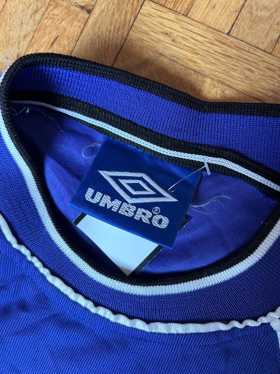 Umbro Vintage Nottingham Forest 1999-00 Football Shirt Umbro XL Size US XL / EU 56 / 4 - 5 Thumbnail
