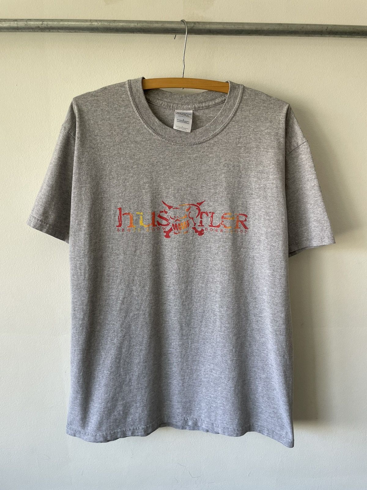 Vintage Vintage 2000s Hustler Skater Graphic tee Size US L / EU 52-54 / 3 - 1 Thumbnail