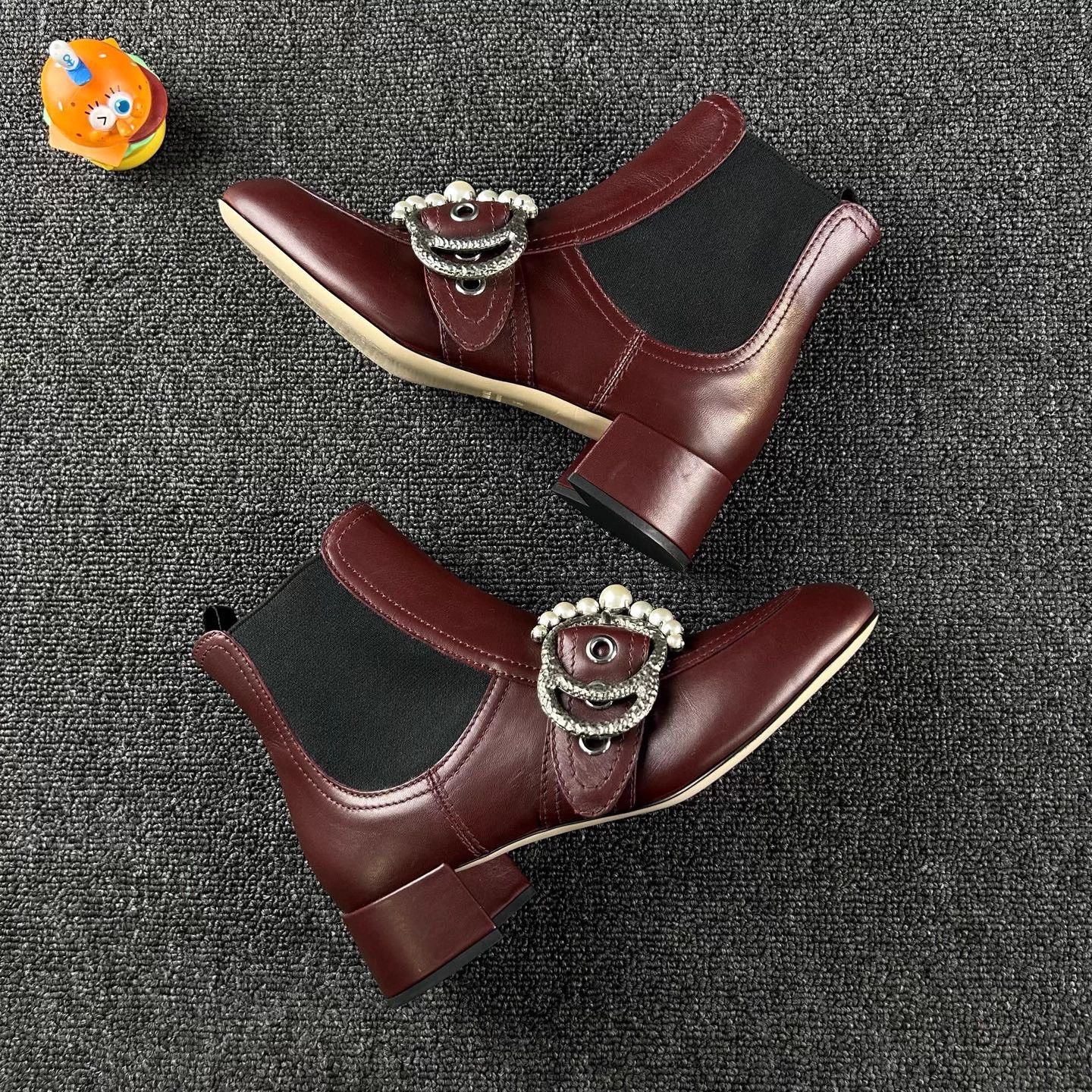 Miu Miu MIU MIU Burgundy Pearl Buckle Short Boots Size US 5 / IT 35 - 4 Thumbnail