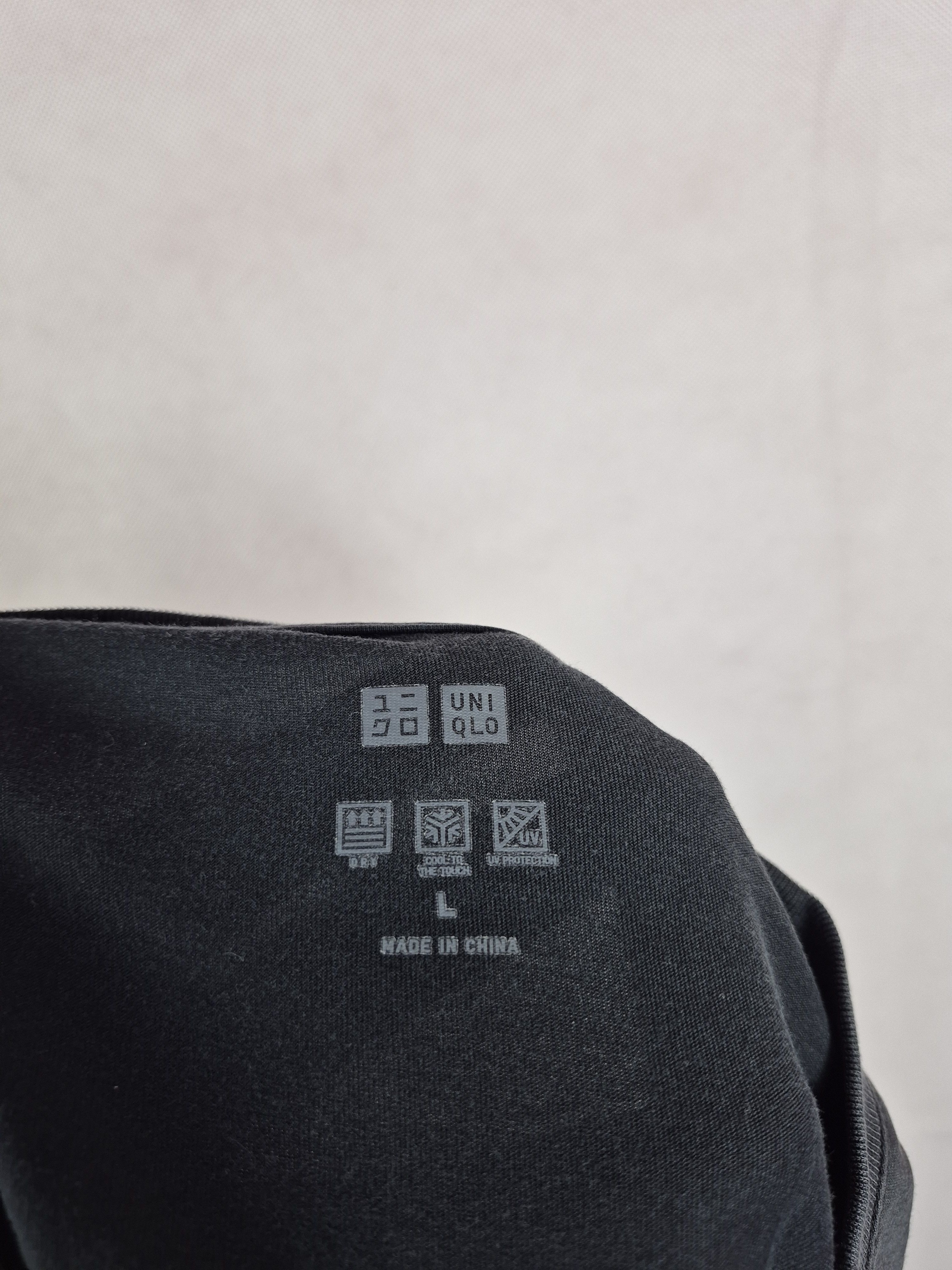 Uniqlo 🔥 Uniqlo Airism Plain Longsleeves Tee Size US L / EU 52-54 / 3 - 4 Thumbnail