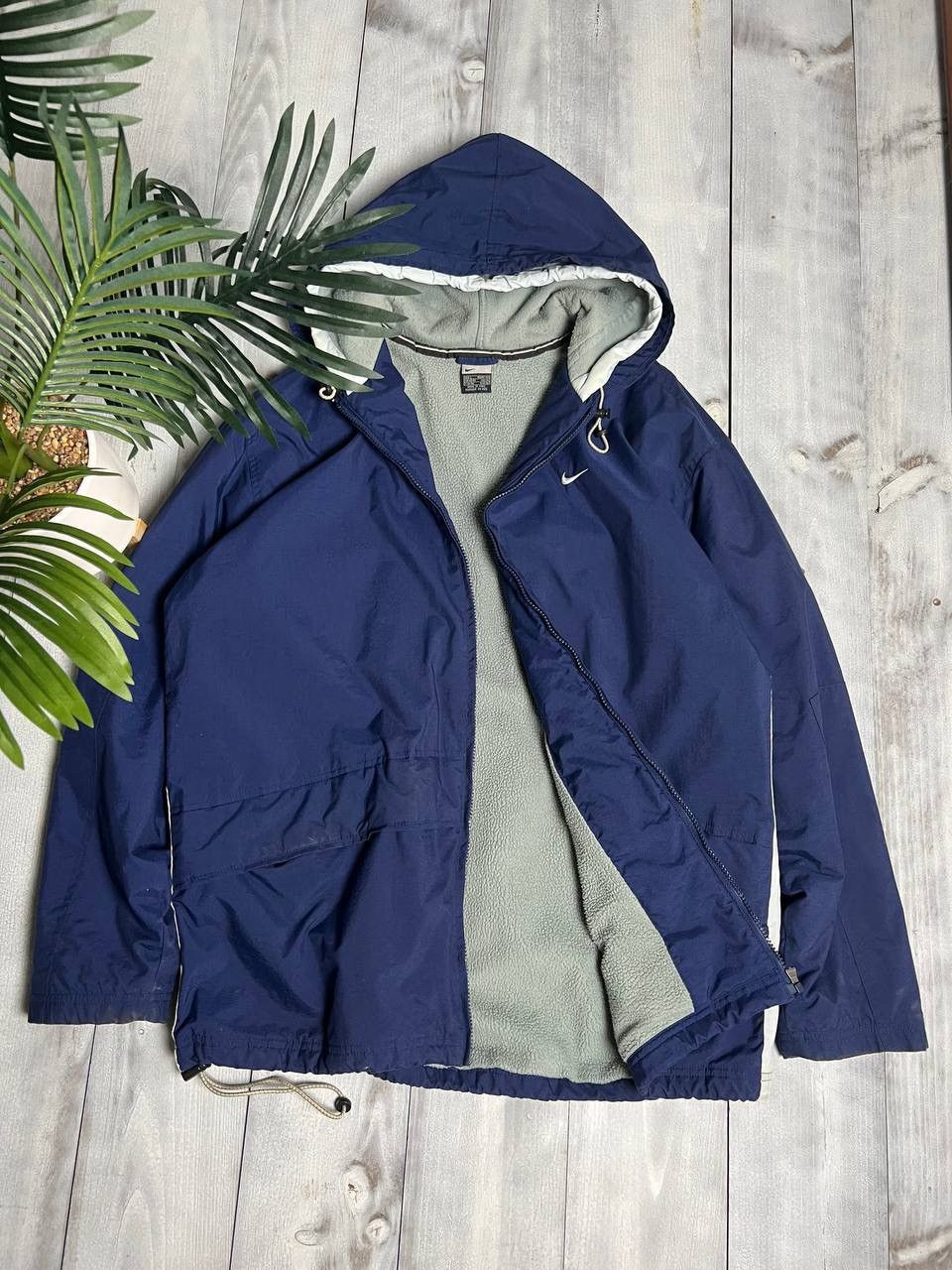 image of Nike 90's Vintage Jacket Hood Swoosh Logo Parka in Navy, Men's (Size Large)