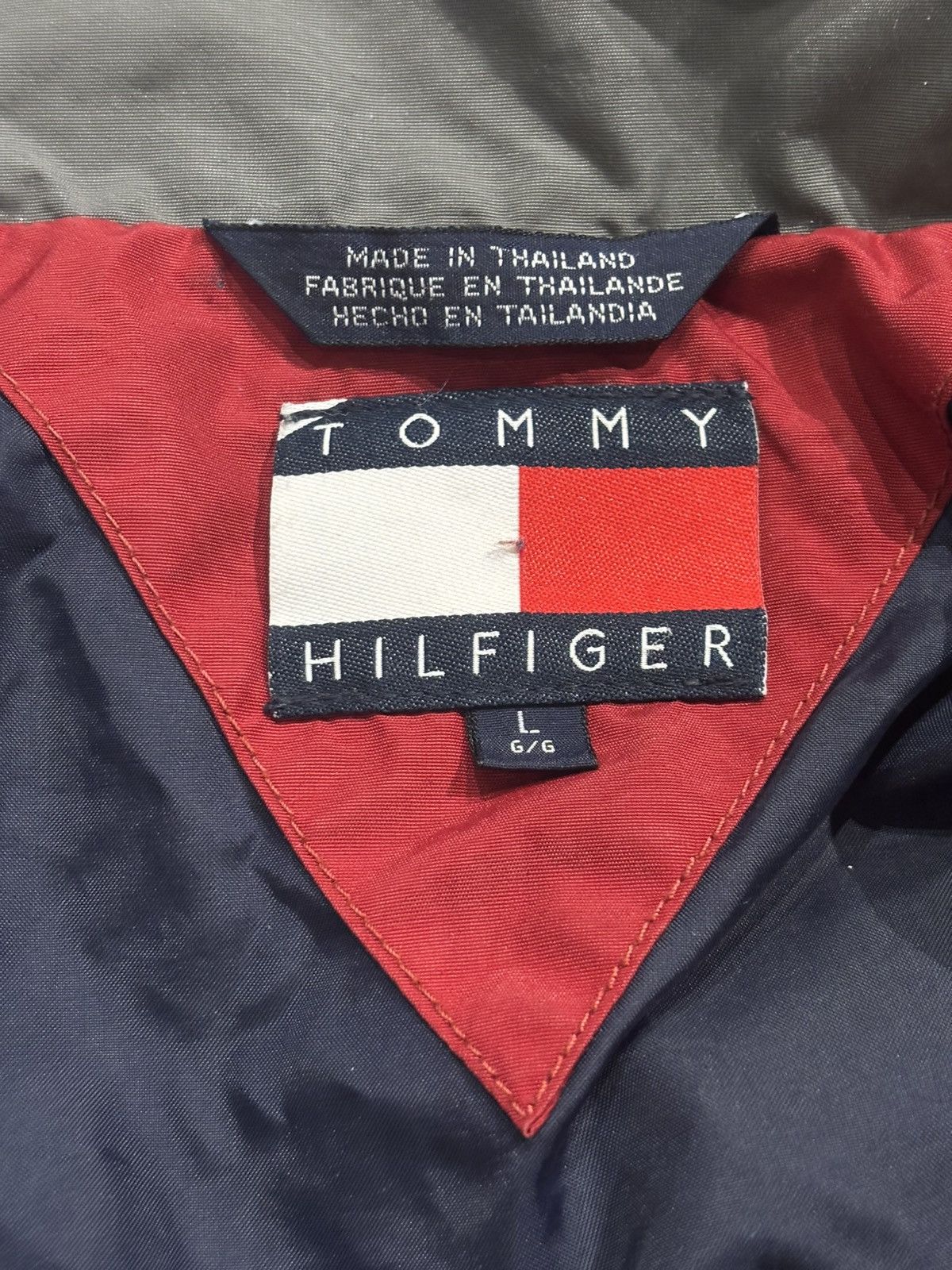 Tommy Hilfiger Men’s windbreaker jacket.mj0309 Size US L / EU 52-54 / 3 - 9 Thumbnail