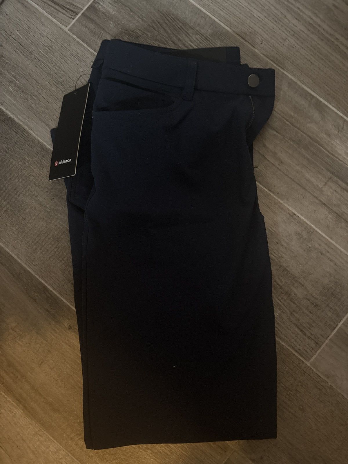 Lululemon ABC relaxed-Fir pant 32L Size US 32 / EU 48 - 2 Thumbnail