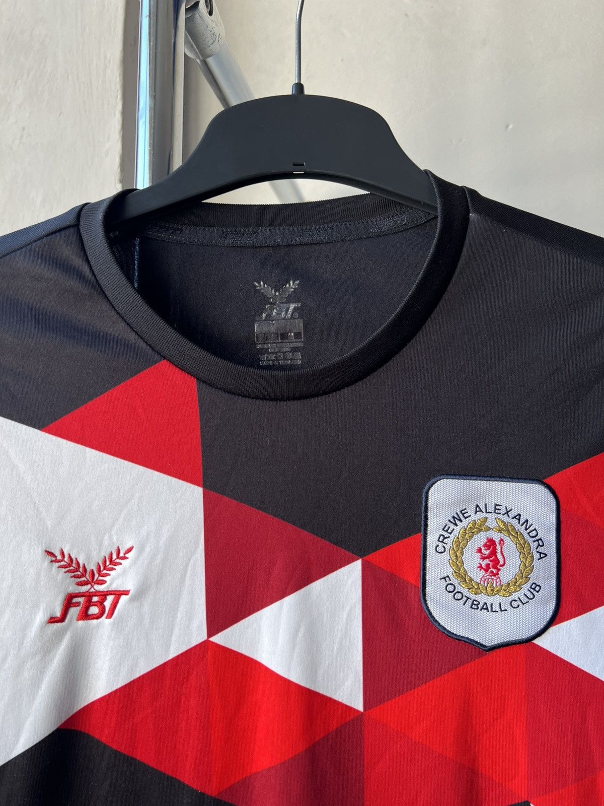 Vintage 2021/22 CREWE ALEXANDRA ELITE COLLECTION SOCCER JERSEY SHIRT Size US M / EU 48-50 / 2 - 4 Thumbnail