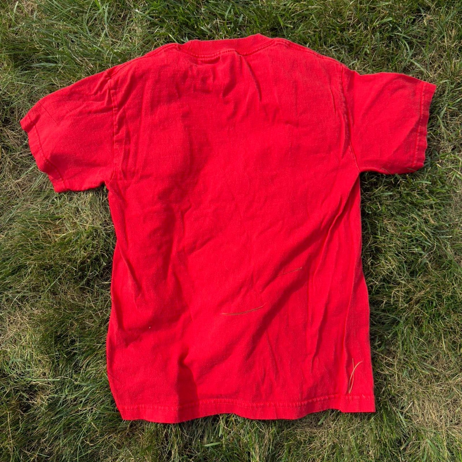 Vintage Y2k canada tourist tee Size S / US 4 / IT 40 - 6 Thumbnail