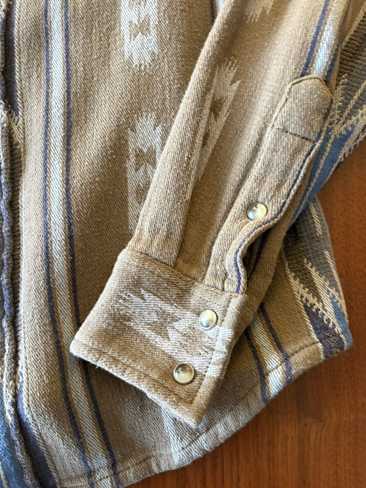 Flint And Tinder Flint and Tinder western heavy weight shirt size small Size US S / EU 44-46 / 1 - 3 Thumbnail