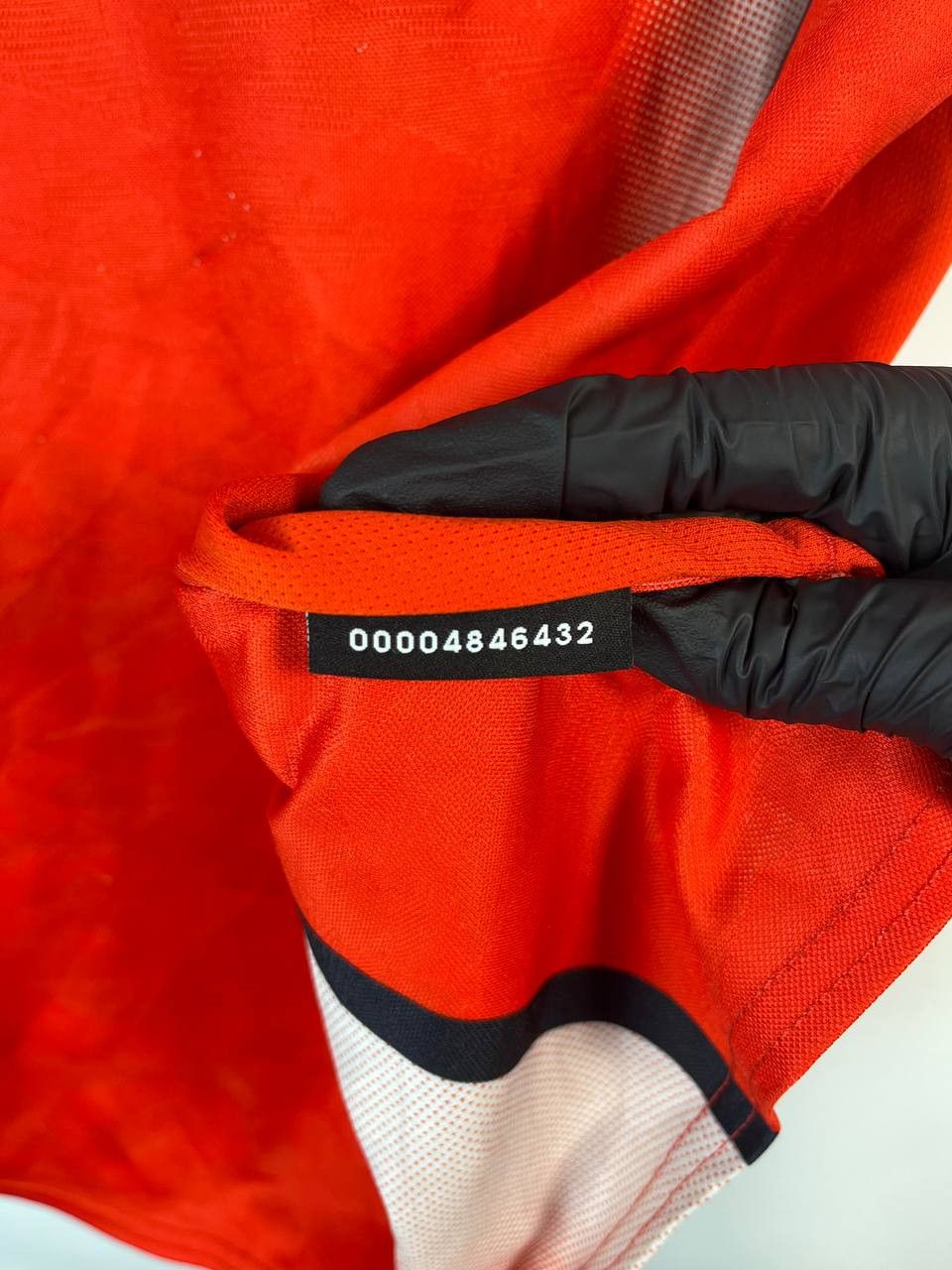 Umbro LUTON TOWN 2021-22 HOME SHIRT UMBRO FOOTBALL UTILITA SIZE S Size US S / EU 44-46 / 1 - 5 Thumbnail
