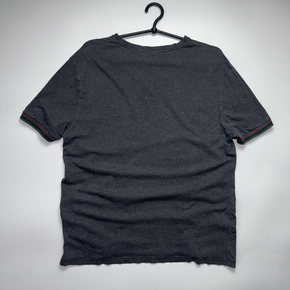 Gucci Vintage Basic Gucci V Neck Tee T Shirt Size US L / EU 52-54 / 3 - 7 Thumbnail