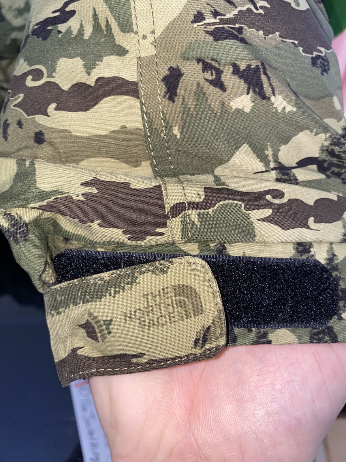 Maharishi × Medicom Toy × The North Face The North Face x Maharishi(DPM) x Medicom Toy Goretex Jacket Size US L / EU 52-54 / 3 - 13 Thumbnail