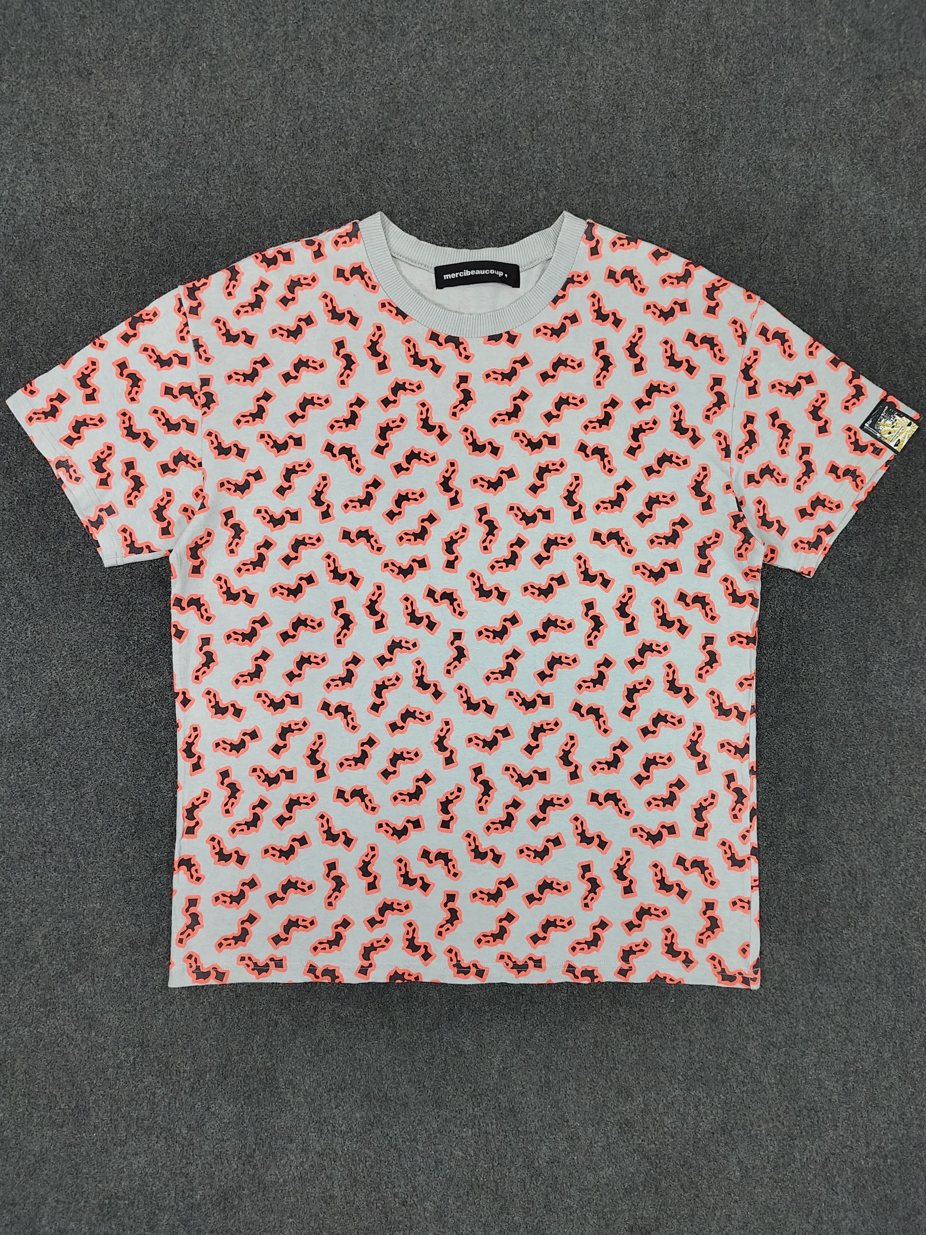 mercibeaucoup Mercibeaucoup All Over Neon Bat Graphic Pattern Harajuku Pop Size L / US 10 / IT 46 - 1 Thumbnail