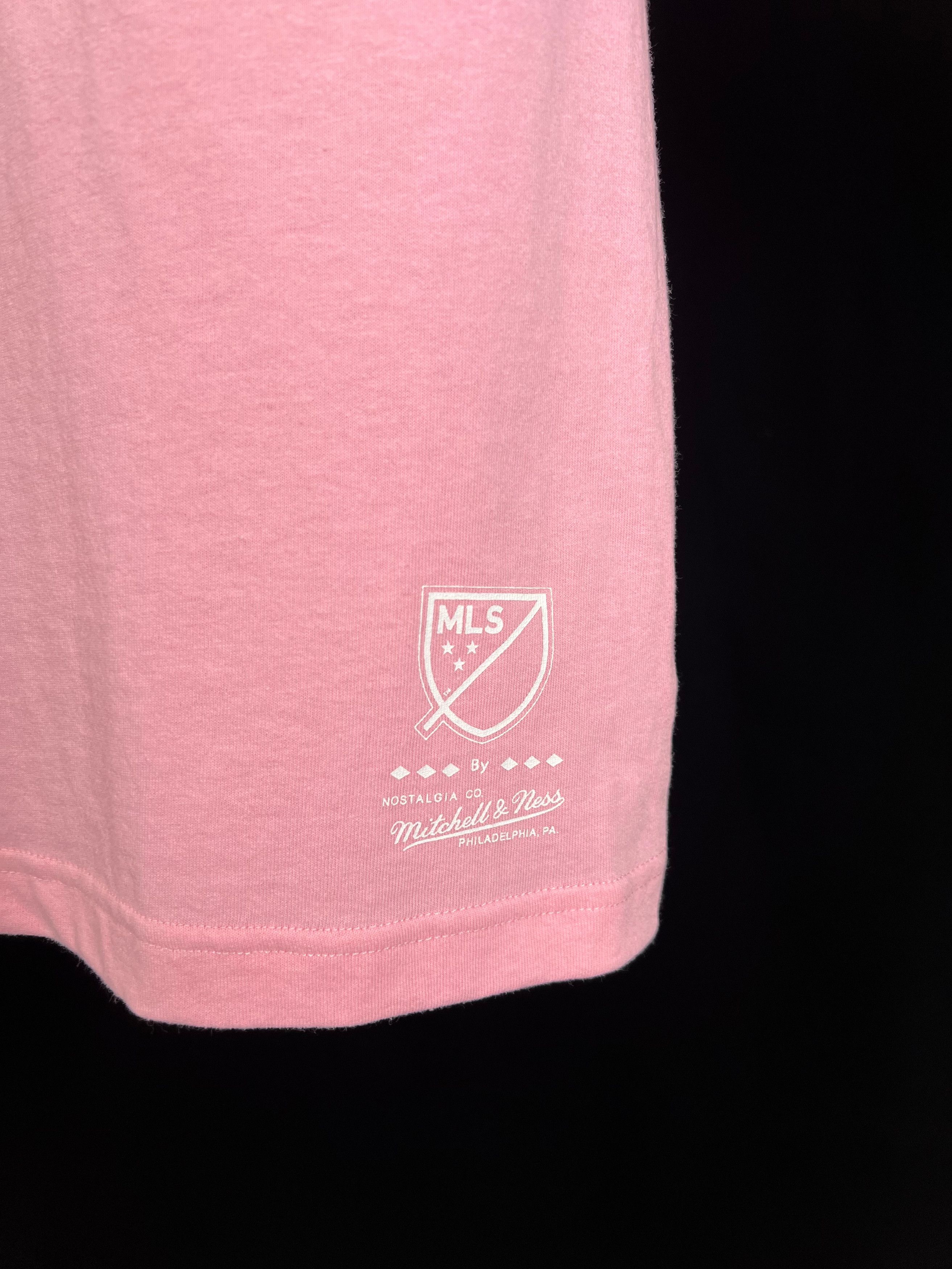 Mitchell & Ness UNWORN Inter Miami CF Flame 2.0 T-Shirt Size M Size US M / EU 48-50 / 2 - 5 Thumbnail