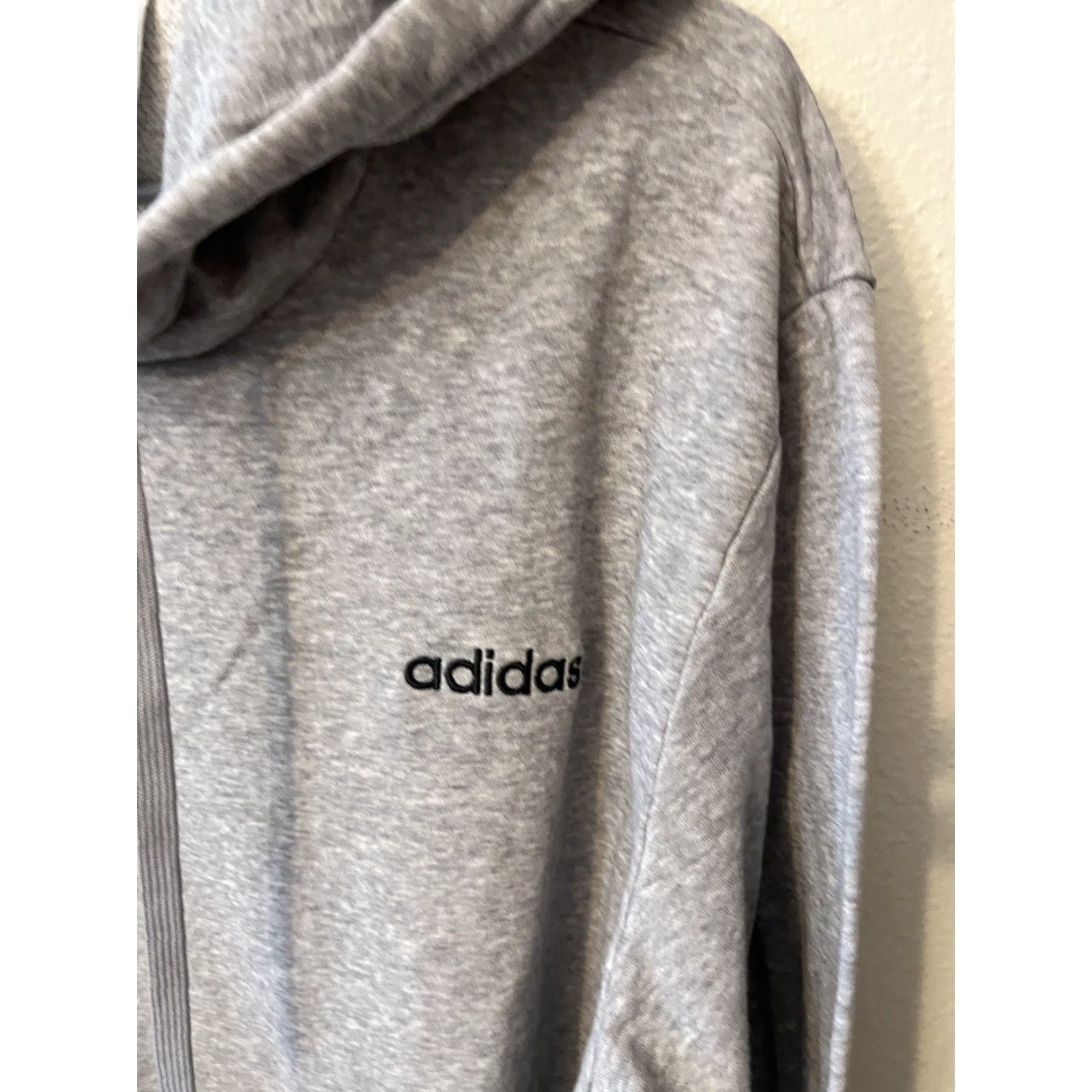 Adidas ADIDAS Hoodie Pullover Logo Gray XL Men’s Size XL Hoodie Pullover Logo Accents Pockets Size US XL / EU 56 / 4 - 4 Thumbnail