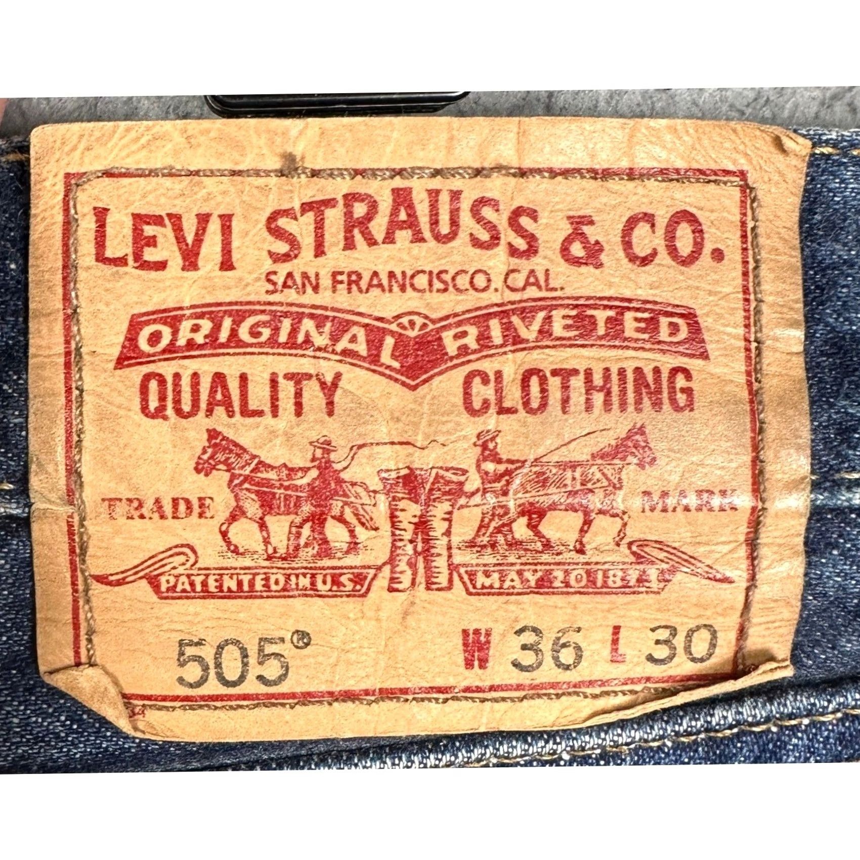 Levi's Levi 505 Jeans Mens 36X30 Blue Straight Fit 5 Pocket Red Tab Denim Size US 36 / EU 52 - 3 Thumbnail