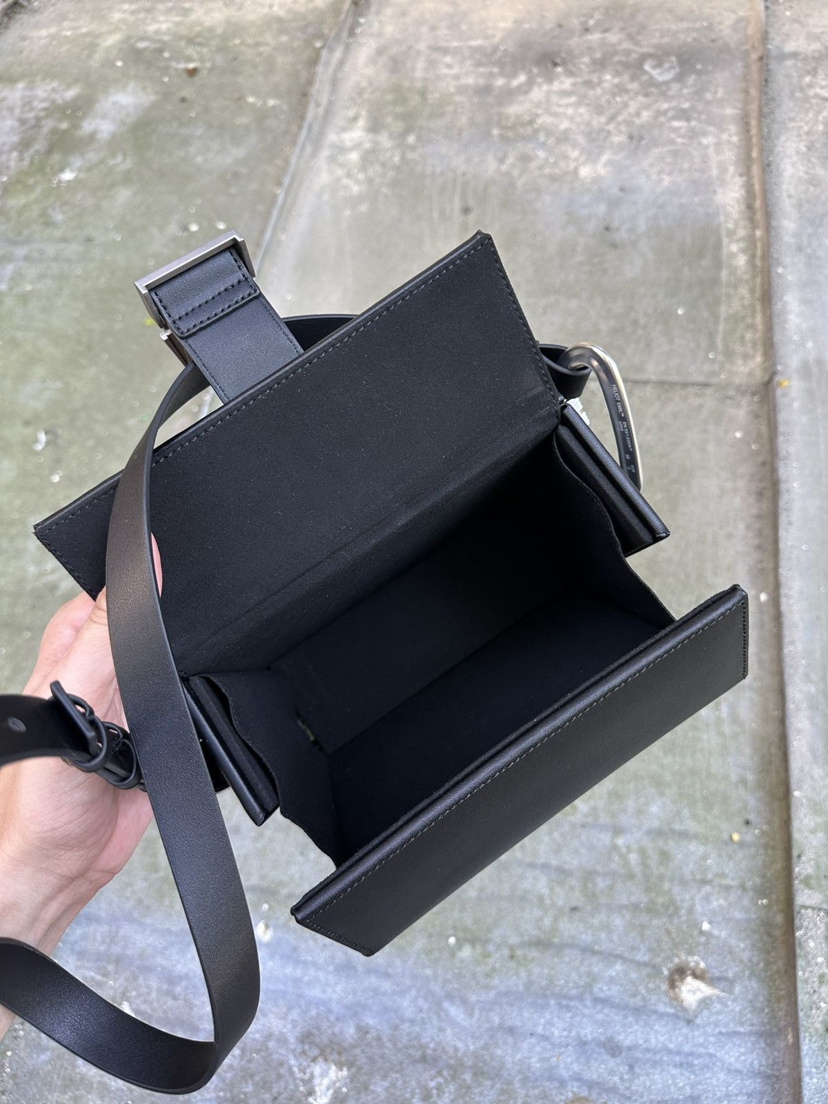 【美品】HELIOT EMIL carabiner box bag Black Carabiner Box Bag – 017 Shop
