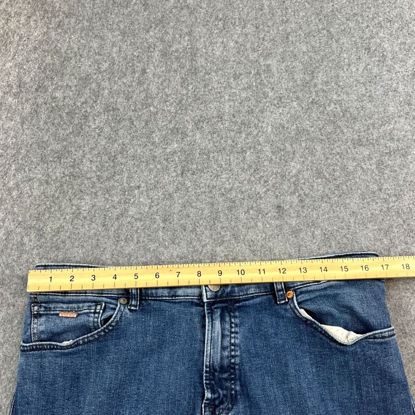 Hugo Boss HUGO BOSS Jeans Tapered 34 Regular 32 Regular Blue Denim Stretch 5-Pocket Mens Maine Size US 34 / EU 50 - 6 Thumbnail