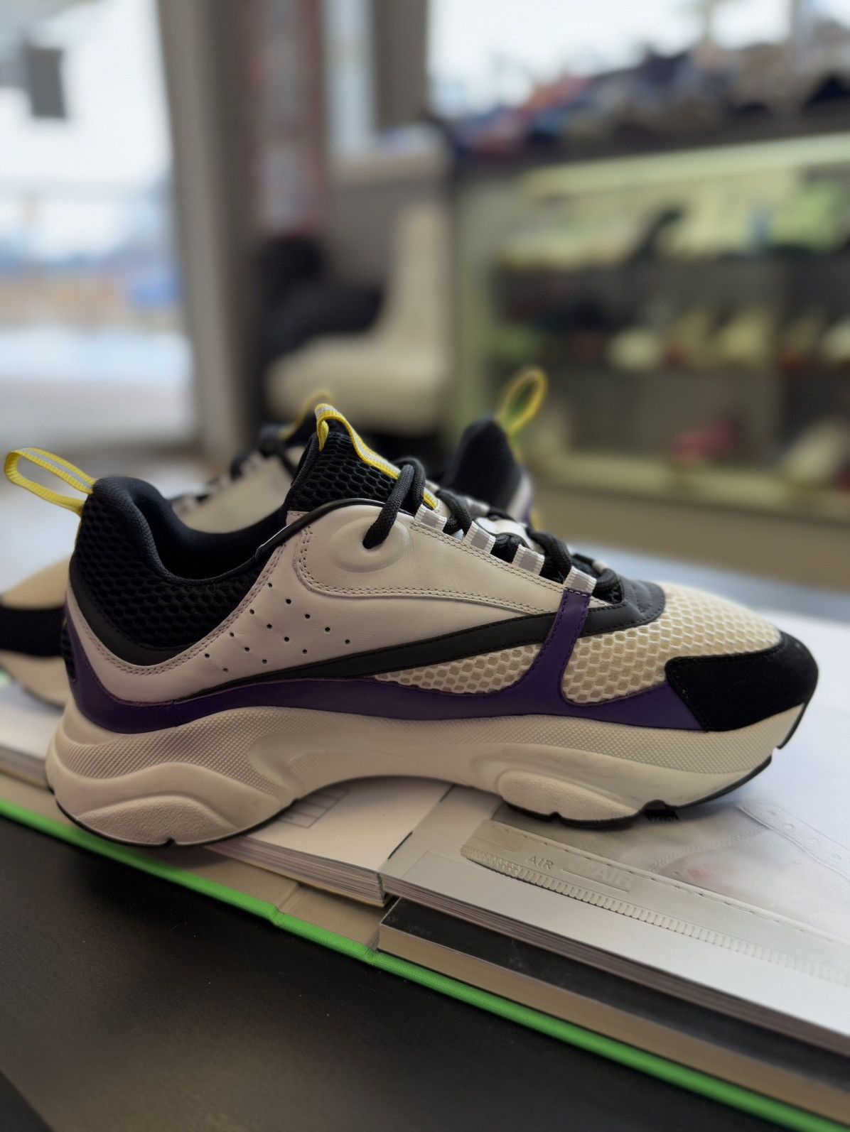 Dior Dior B22 White Purple Size 42EU/9US Discontinued Size US 9 / EU 42 - 6 Thumbnail