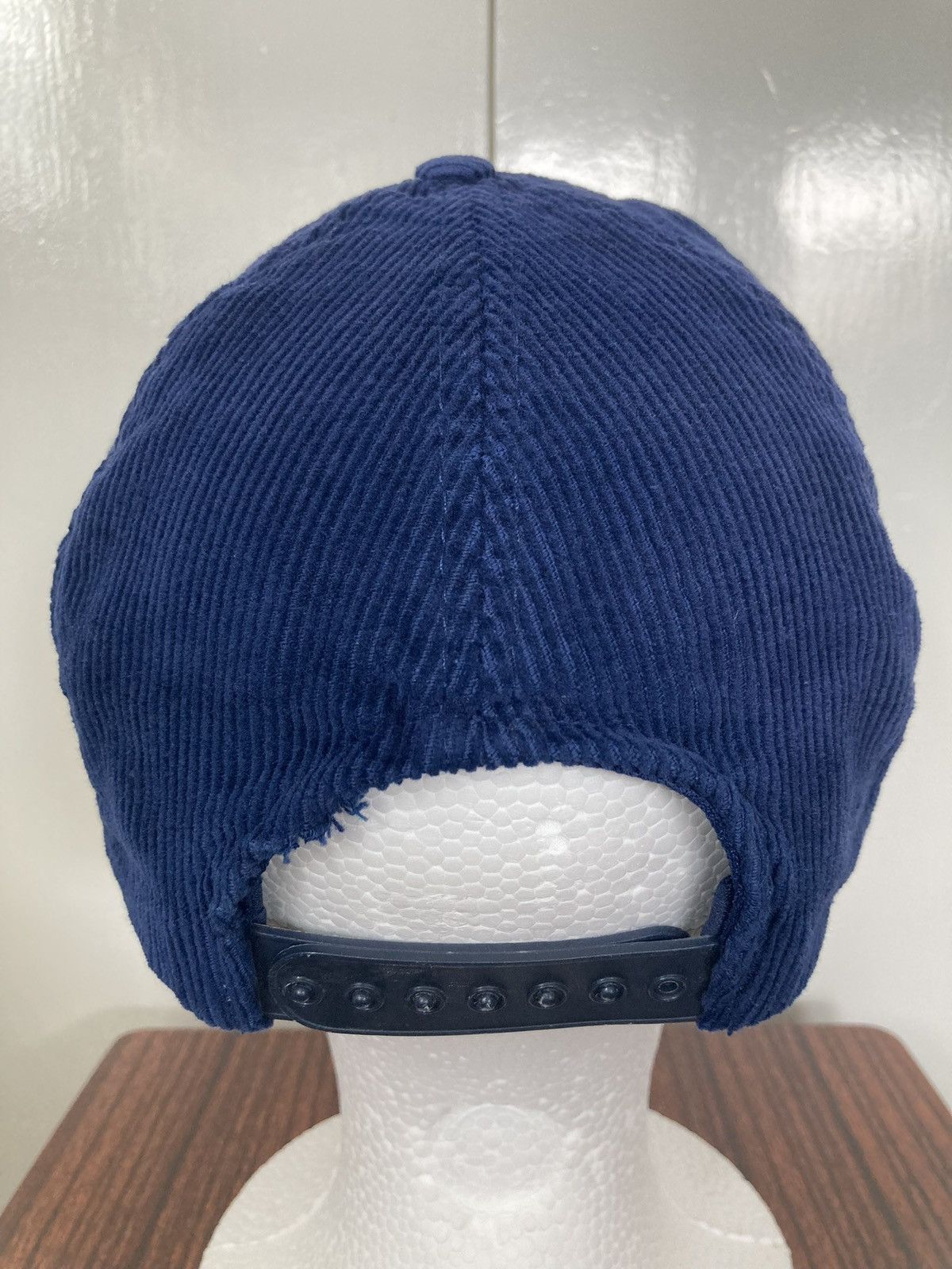 NFL CHICAGO BEARS SCRIPT CORDUROY SNAPBACK HAT CAP NFL VINTAGE Size ONE SIZE - 8 Thumbnail