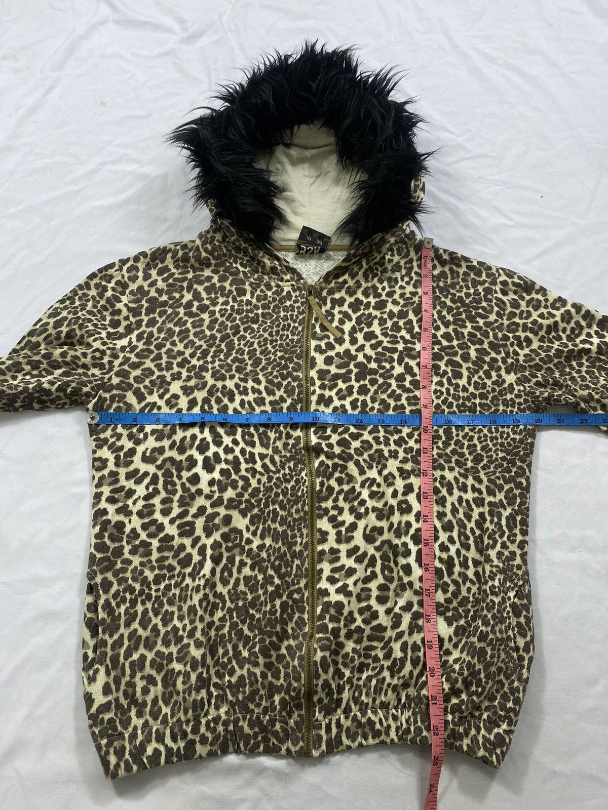 Bershka JAPANESE BSK FAUX ZIP FUR CLEOPARD HOODIE IFSIX LGB STYLE Size US M / EU 48-50 / 2 - 12 Thumbnail