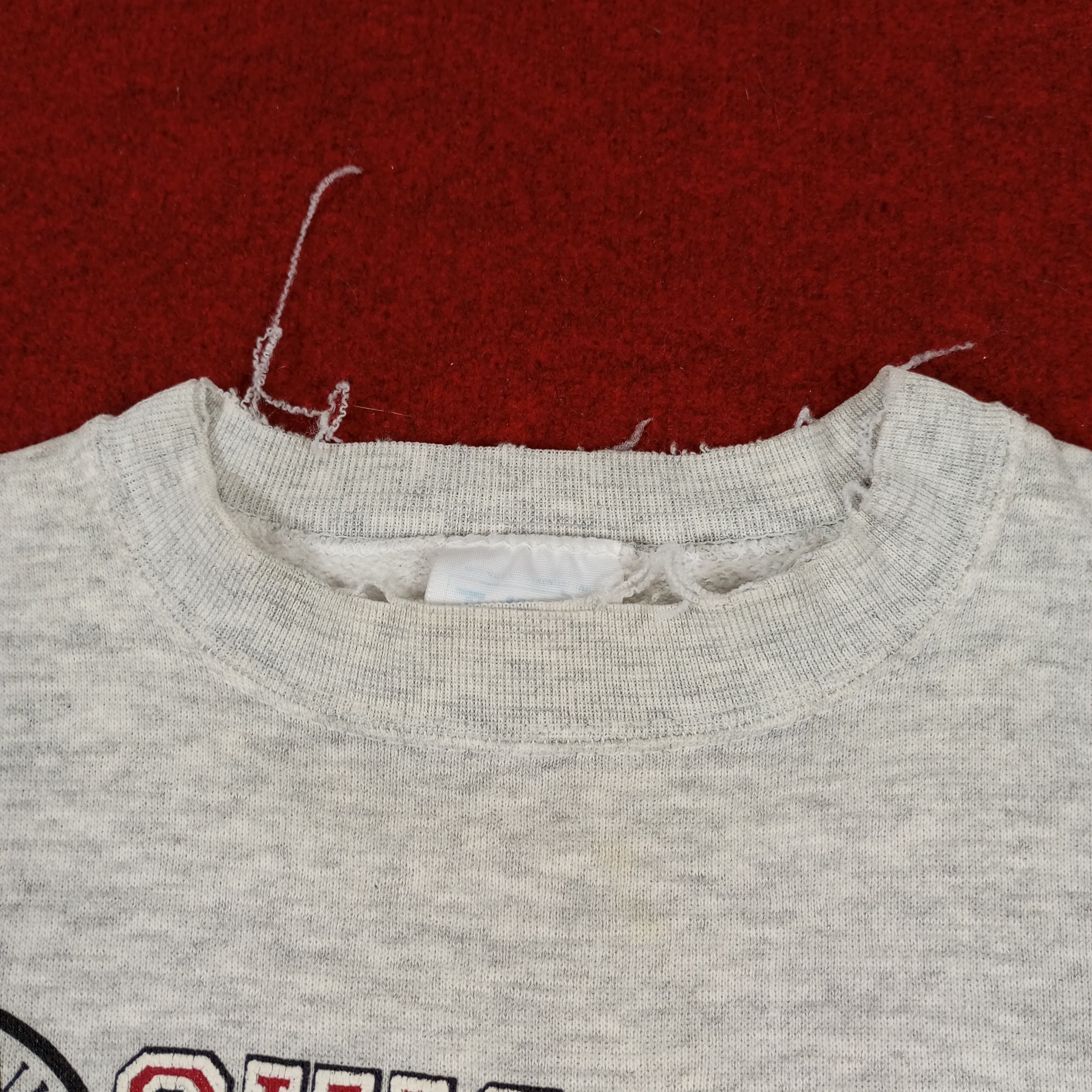 Tultex × Vintage Ohio State University Buckeyes Vintage Distressed Sweatshirt Size US S / EU 44-46 / 1 - 7 Thumbnail