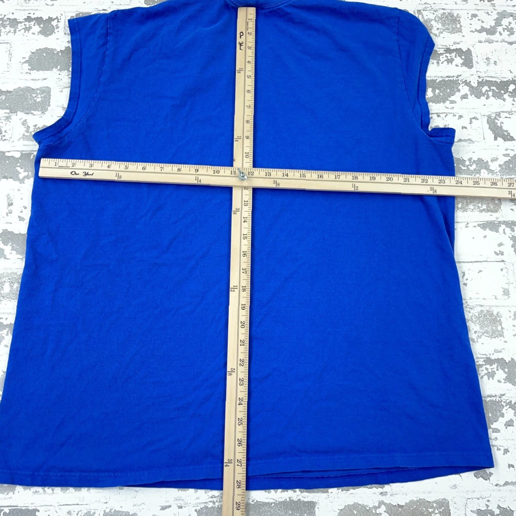 Nike VINTAGE Nike Shirt Men XL Royal Blue Tank Top Center Swoosh Y2k 2000s Gray Tag Shirt Men XL Royal Blue Nike Swoosh 2000s Vintage Gray Tag Size US XL / EU 56 / 4 - 4 Thumbnail
