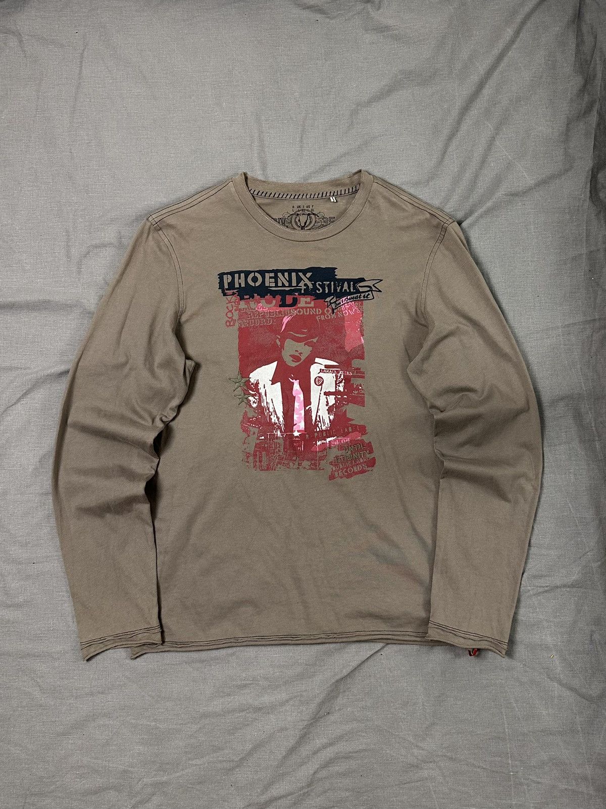 Vintage Faded Long Sleeve Y2K Distressed EDC Japanese Style