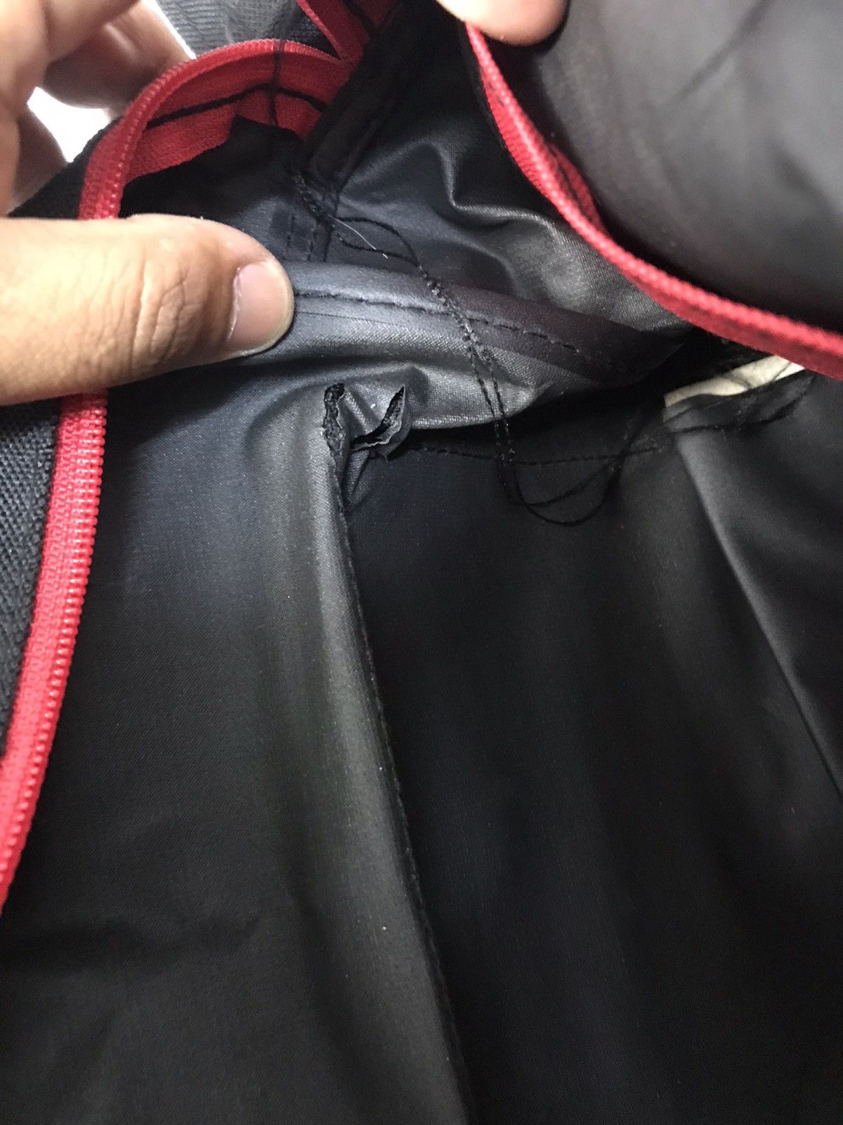Anime × Japanese Brand × Vintage Emily Have Bad Trip Vintage Messenger Black Sling Bag Size ONE SIZE - 10 Thumbnail