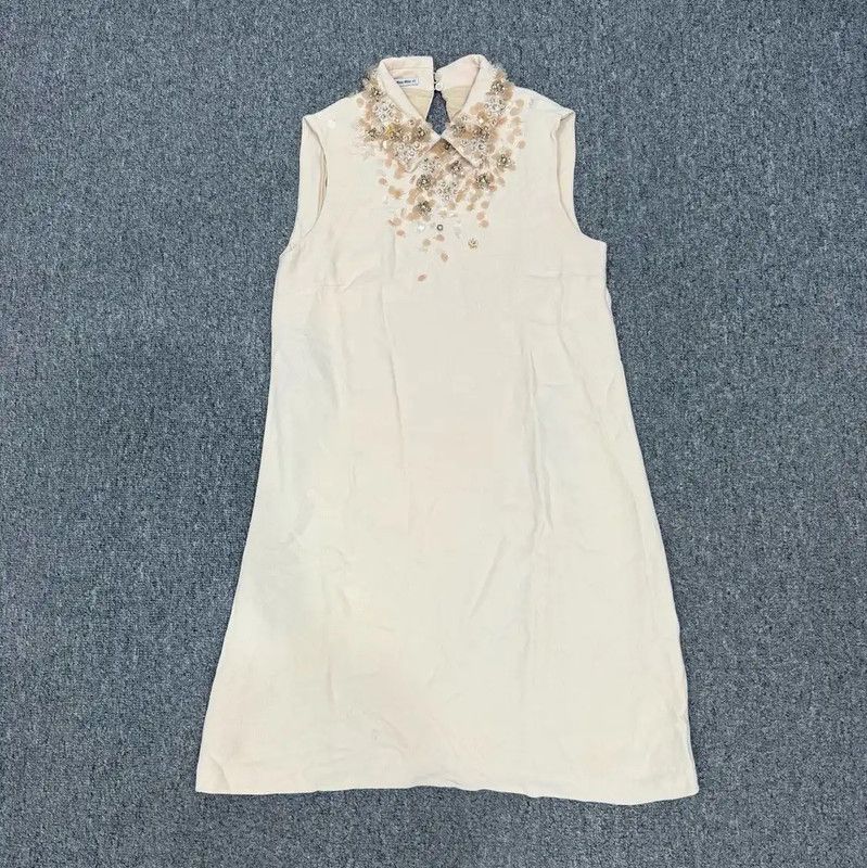 Miu Miu Miu Miu Sleeveless Dress with Embellished Collar 0089 Size M / US 6-8 / IT 42-44 - 1 Thumbnail