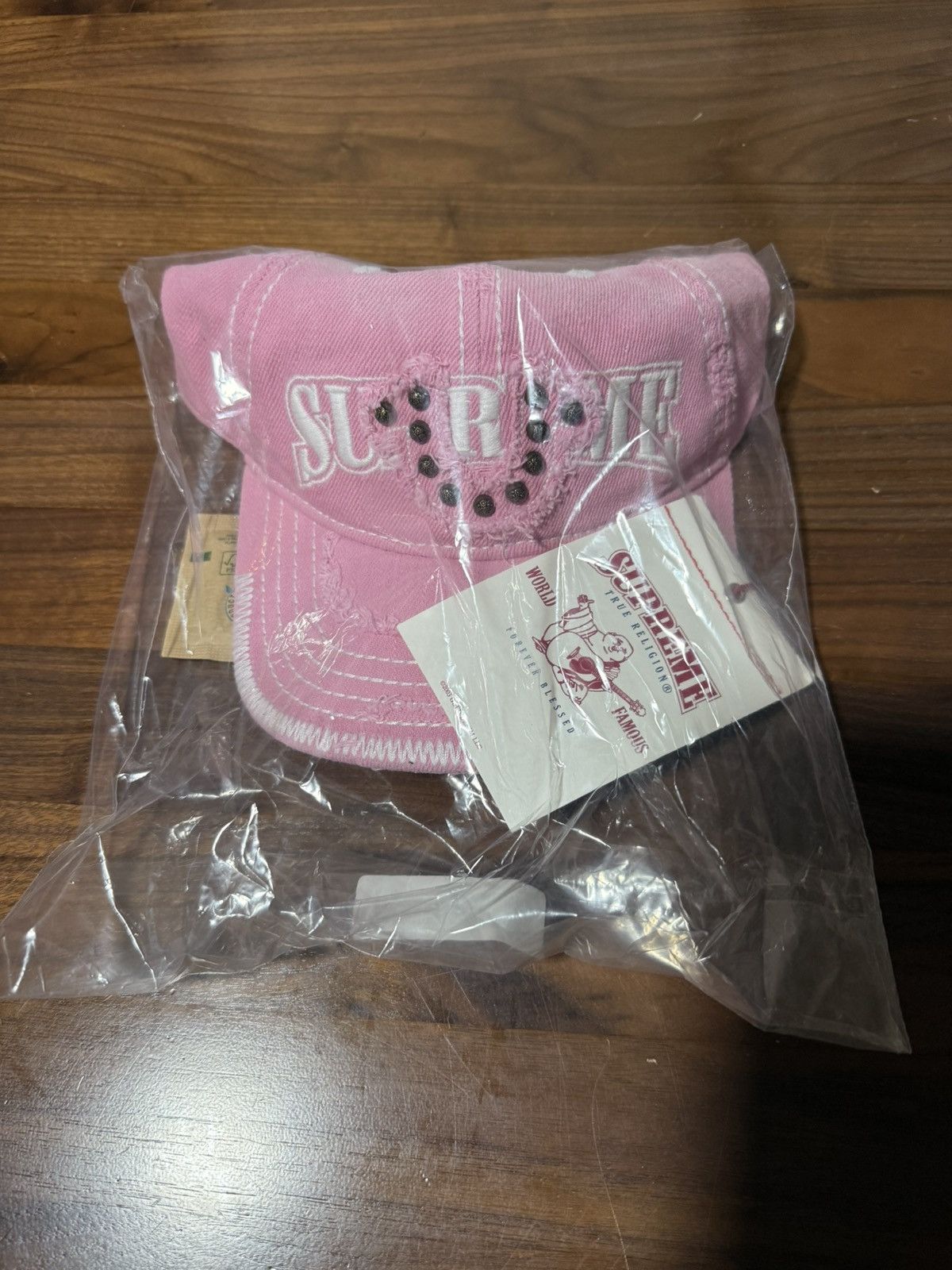 Supreme × True Religion SUPREME®/TRUE RELIGION MESH BACK 6-PANEL Logo Cap Pink Hat Size ONE SIZE - 5 Thumbnail