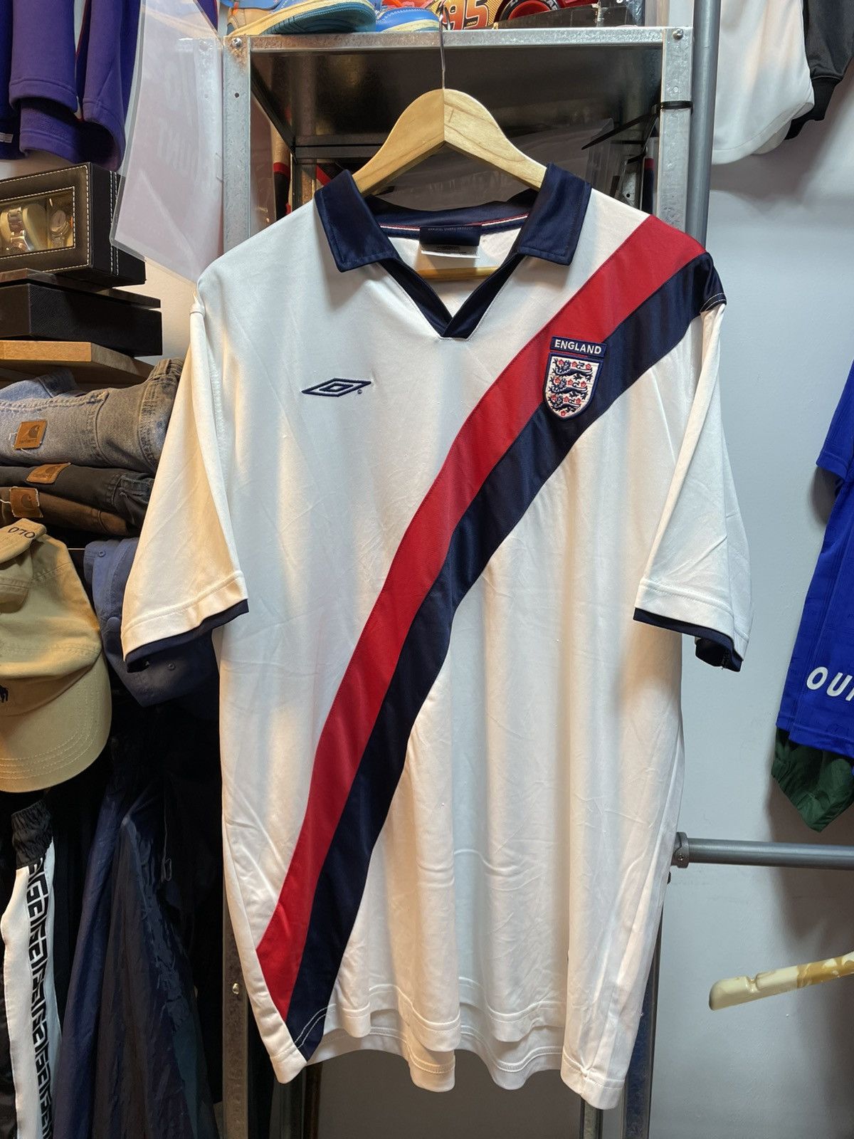 Umbro Vintage 2001-2002 England Fooll Team Training Kit Size US XL / EU 56 / 4 - 1 Thumbnail