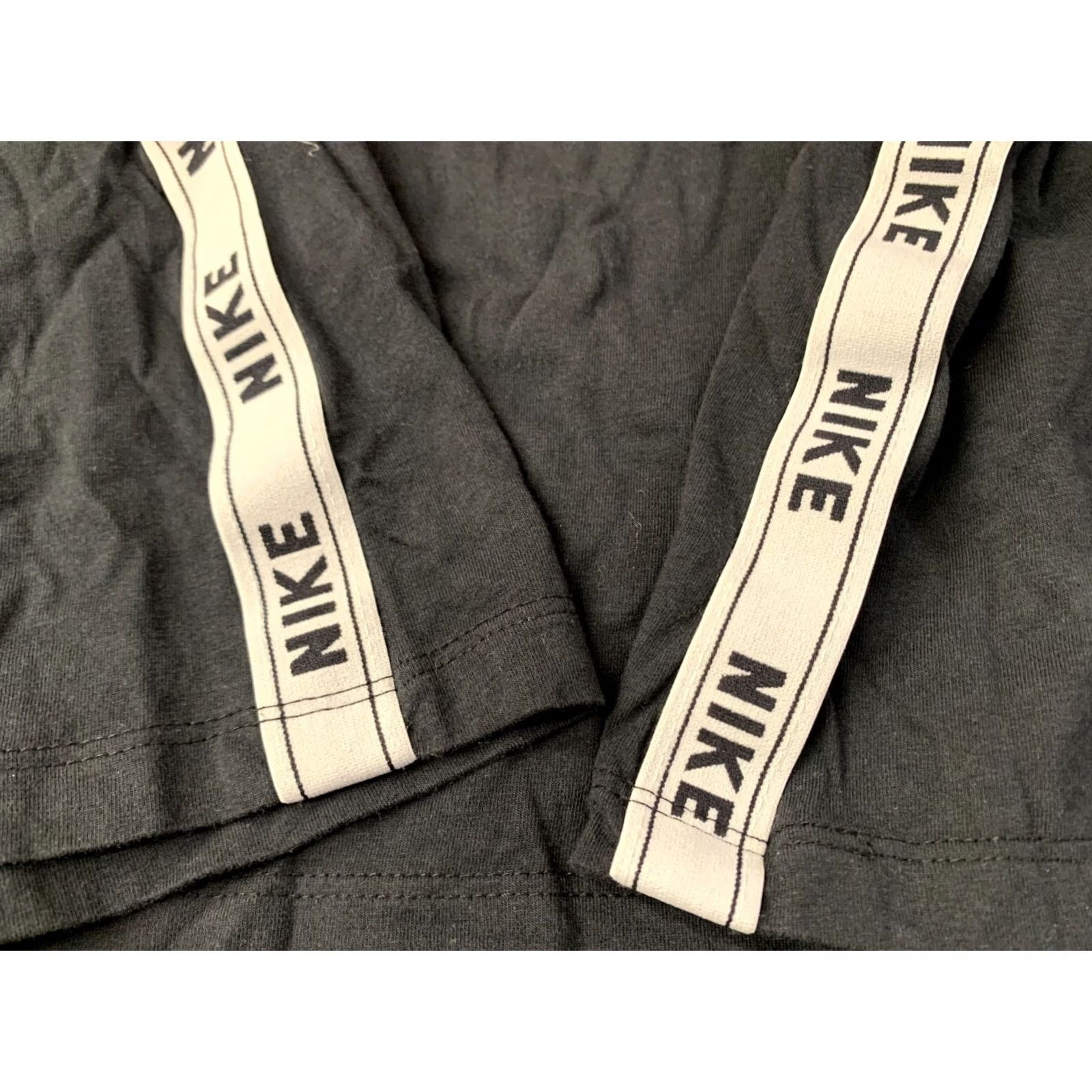 Nike NIKE Shirt Women T-Shirt Jersey Tee 2019 Casual Size M Black and White Logo Short Sleeve Vintage No Size M / US 6-8 / IT 42-44 - 5 Thumbnail