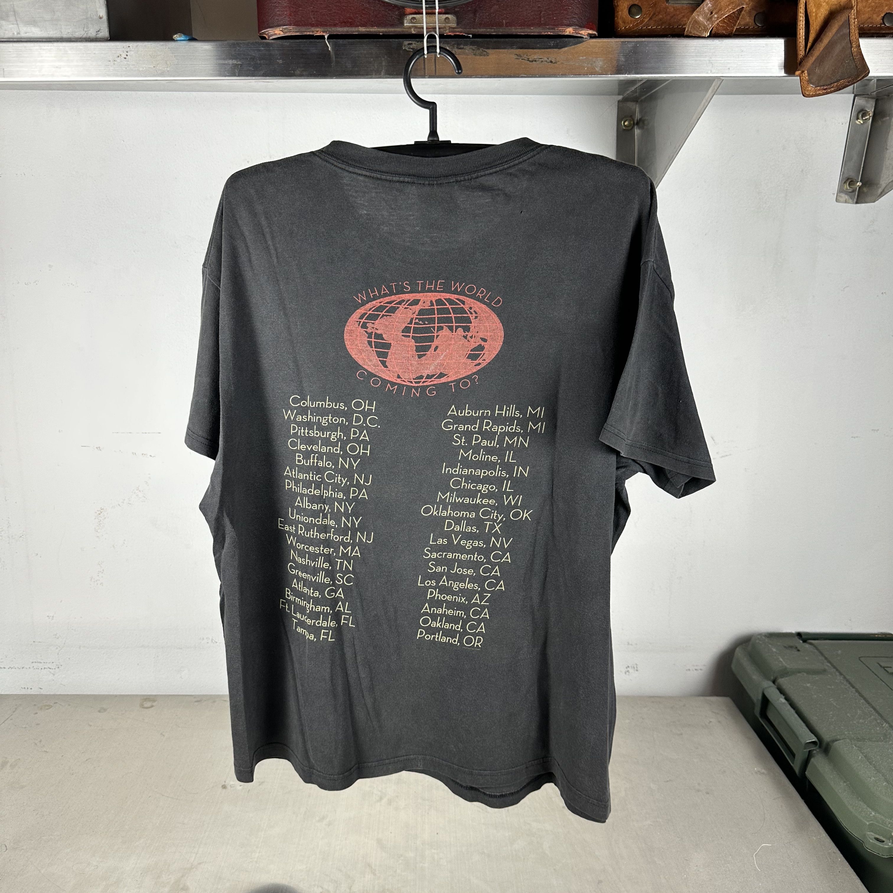 Vintage 2003 Fleetwood Mac What's the World Coming To Tour Band Tee Size US XL / EU 56 / 4 - 3 Thumbnail