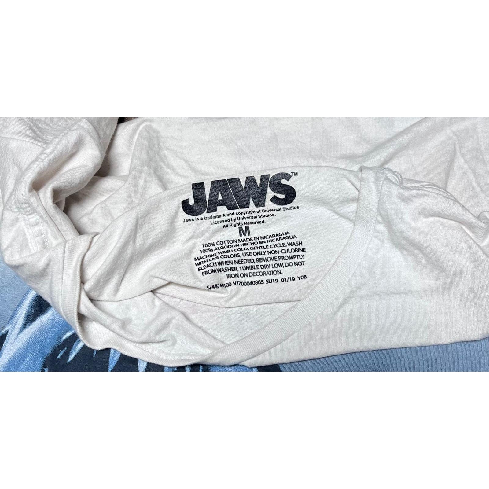 Universal Studios 🦈 JAWS Graphic T-Shirt – Size M Size US M / EU 48-50 / 2 - 4 Thumbnail