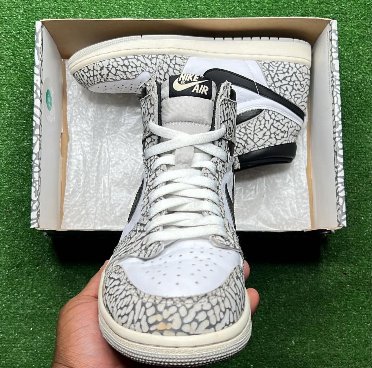 Jordan Brand Air Jordan 1 Retro High OG “White Cement” Size US 8 / EU 41 - 4 Thumbnail