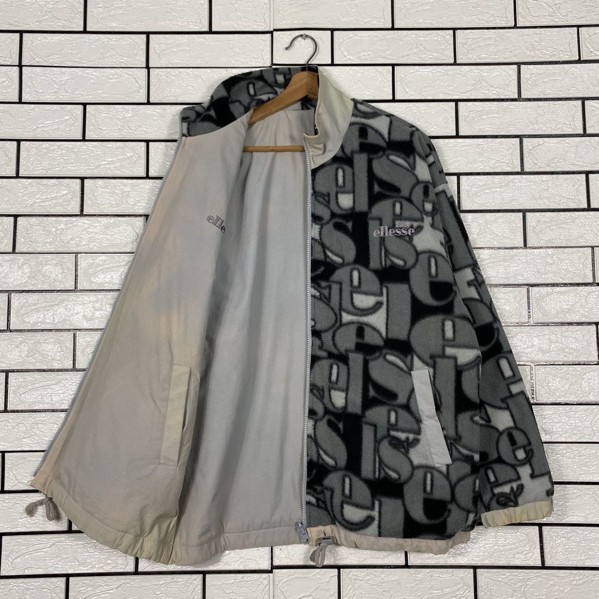 Japanese Brand Vintage Reversible Bomber Jacket Ellesse Sun Faded Design Size US L / EU 52-54 / 3 - 14 Thumbnail