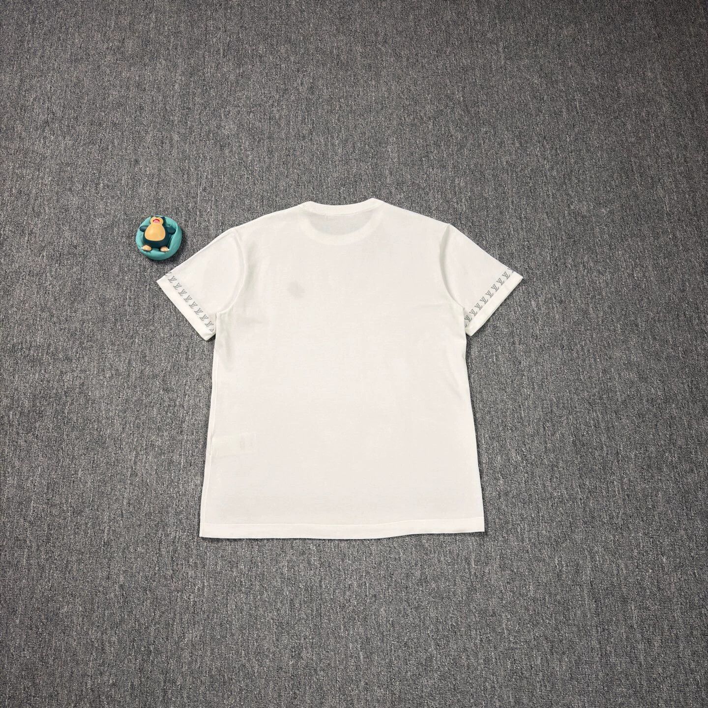 Louis Vuitton LV Allover Print Knit SS Tee White Cuffs S Mint Size US S / EU 44-46 / 1 - 2 Thumbnail