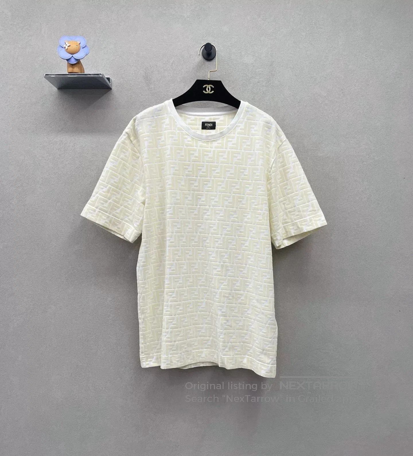 Fendi FENDI Solid Logo Print Short Sleeve T. Size US M / EU 48-50 / 2 - 1 Thumbnail