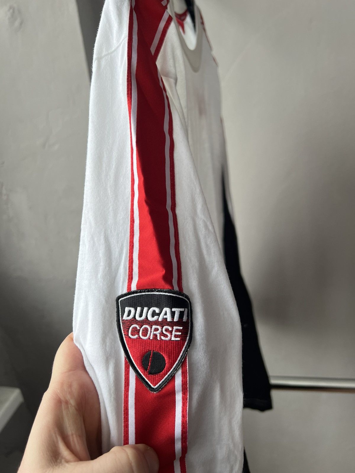 Ducati 00’S DUCATI CORSE ITALY RACING SCUDERRIA VINTAGE LONG SLEEVE Size US L / EU 52-54 / 3 - 10 Thumbnail
