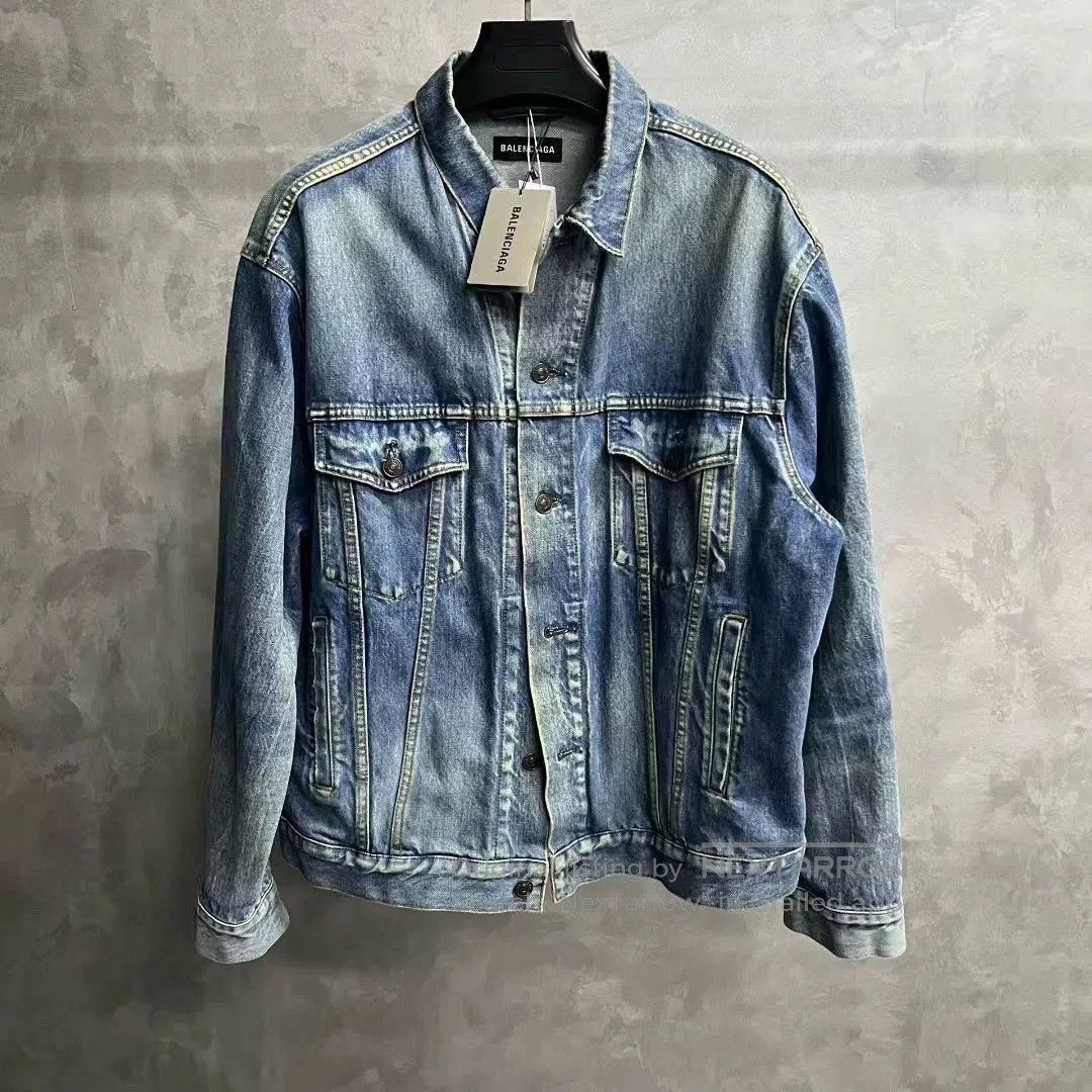 Balenciaga balenciaga blue denim logo jacket size 48. Size US M / EU 48-50 / 2 - 1 Thumbnail