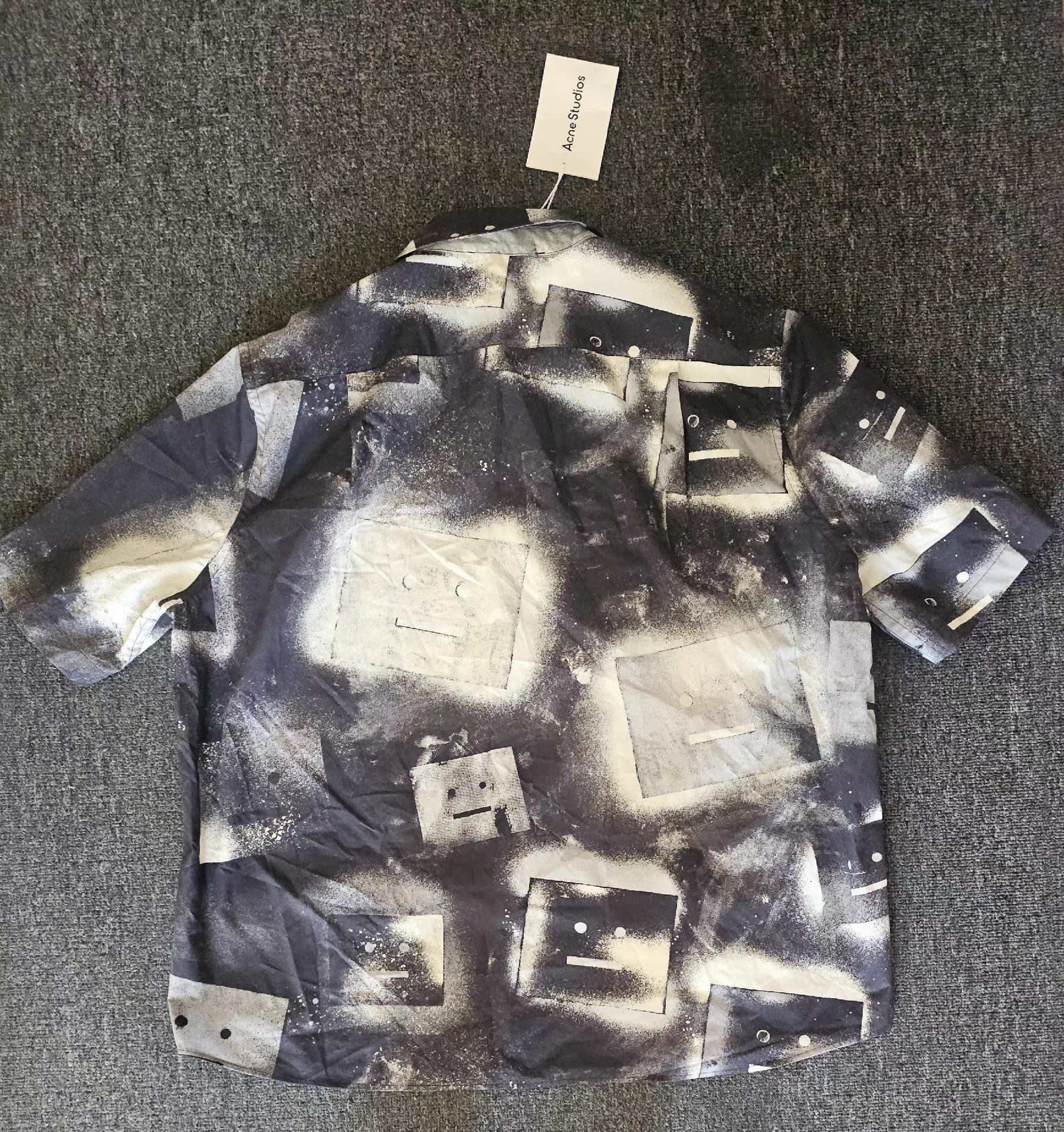 Acne Studios Acne Studios short-sleeve shirt, smiley face polo shirt Q4 Size US M / EU 48-50 / 2 - 3 Thumbnail