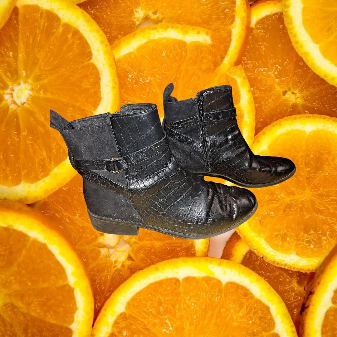 Other H&B Black Black Crocadie Print Ankle Boots with Zippers Size Size US 7.5 / IT 37.5 - 1 Thumbnail