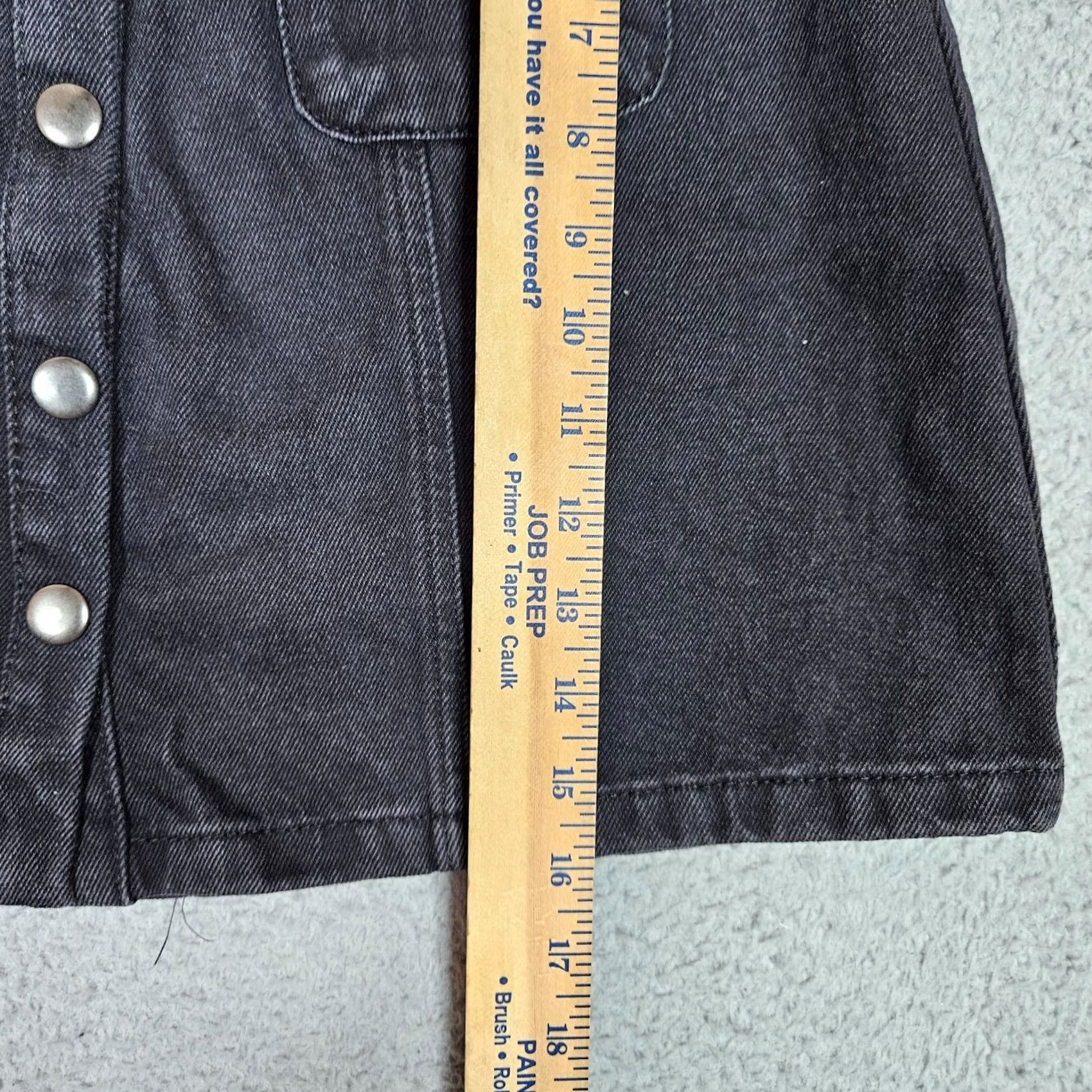 Urban Outfitters BDG Urban Outfitters Women's Black Mini Denim Skirt M Size Urban Outfitters Skirt Women Black Mini Denim Short All Seasons 90s? (Adjust not adding) Size 32" / US 10 / IT 46 - 3 Thumbnail