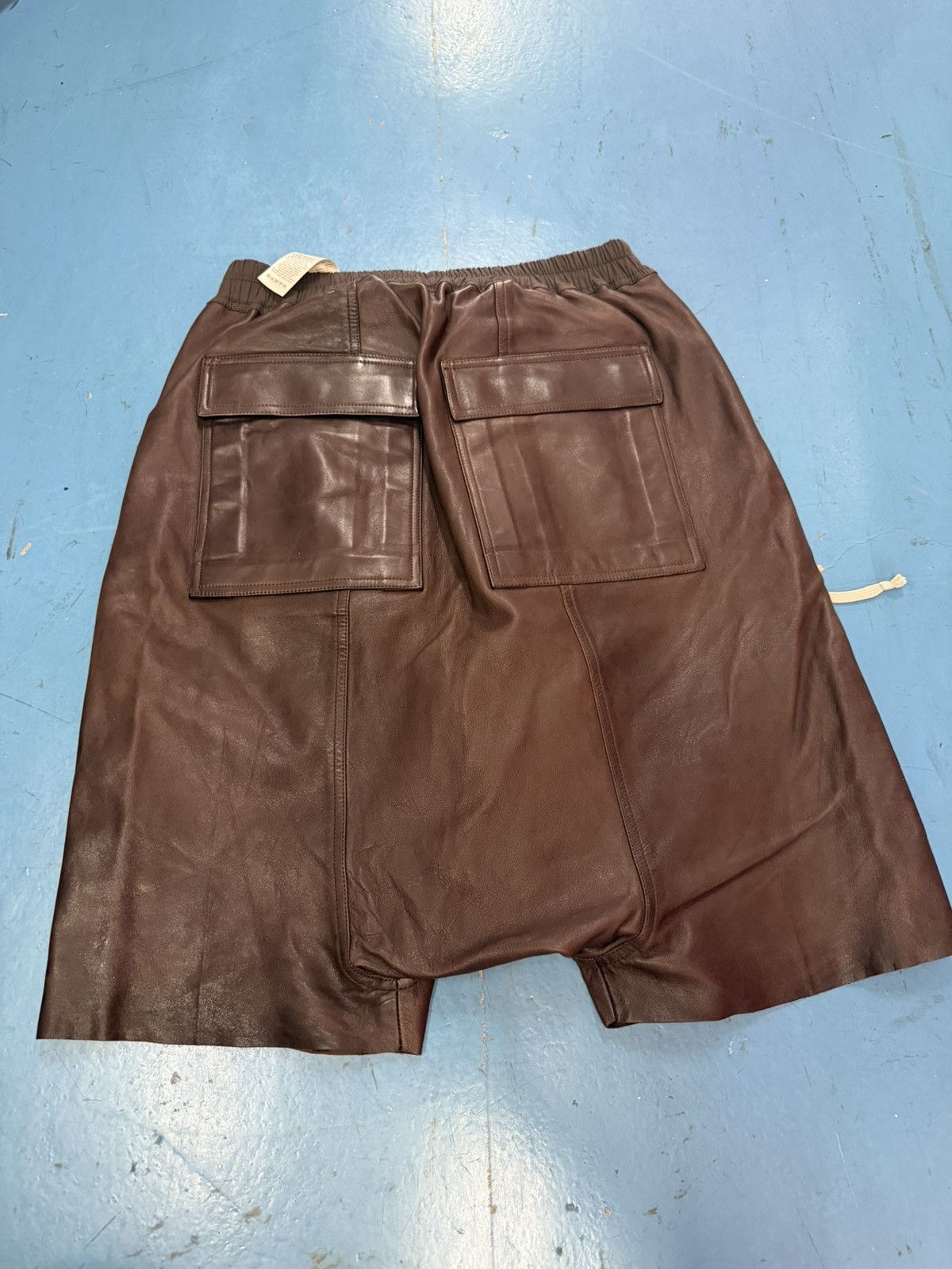 Rick Owens FW23 RICK OWENS BROWN LEATHER SHORTS Size US 36 / EU 52 - 2 Thumbnail