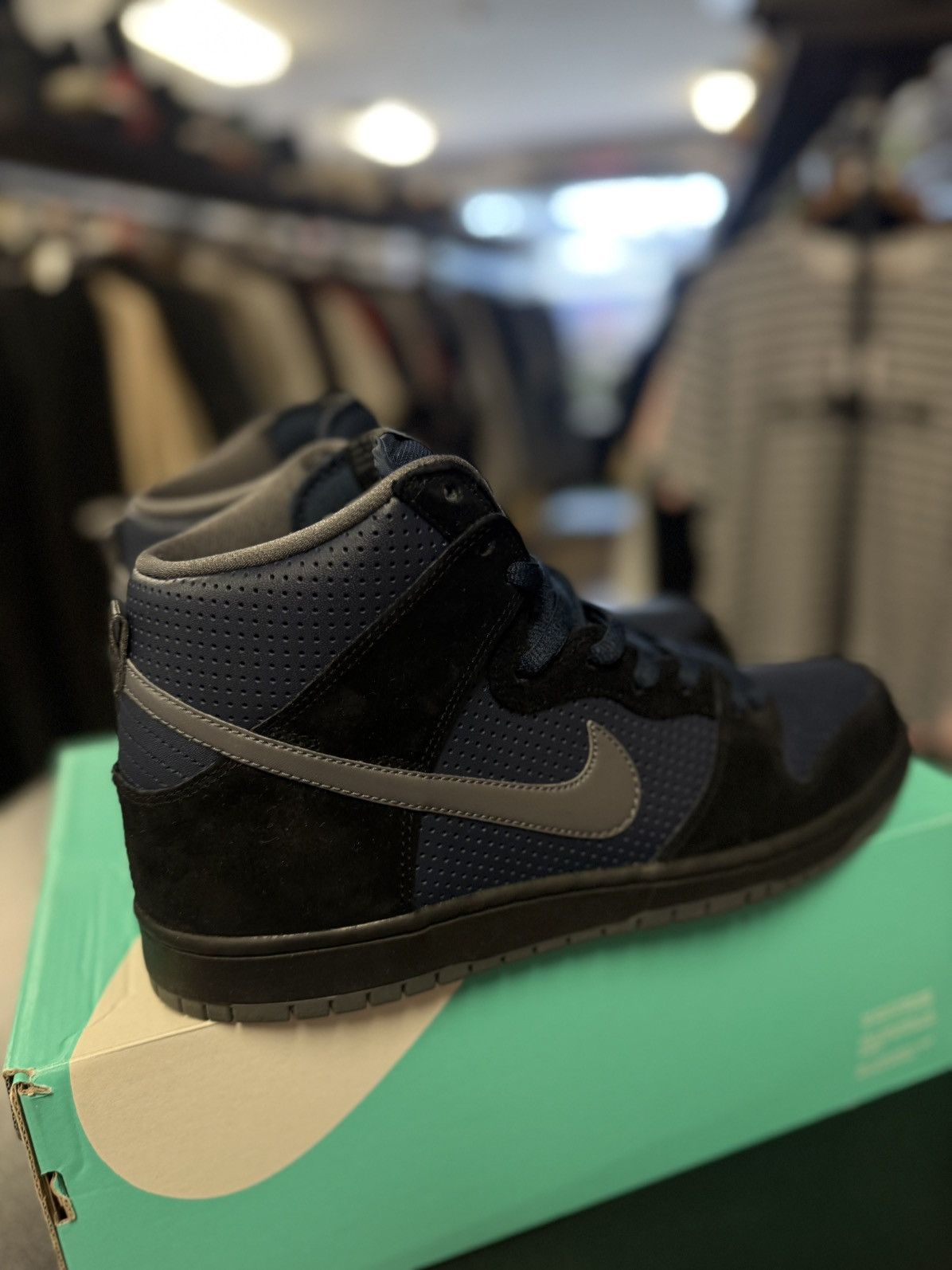 Nike Nike SB Dunk High Gino Ianucci 2.0 2017 SIZE 11 w/ Box 🔥 Size US 11 / EU 44 - 3 Thumbnail